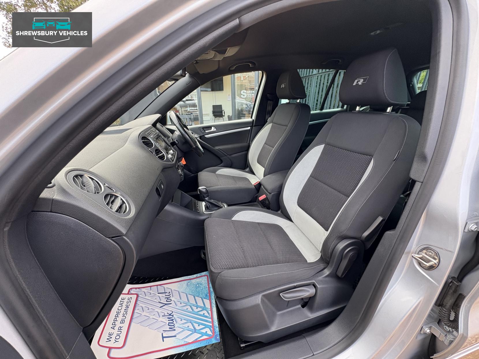 Volkswagen Tiguan 2.0 TDI BlueMotion Tech R-Line SUV 5dr Diesel DSG 4WD Euro 5 (s/s) (Nav) (140 ps)