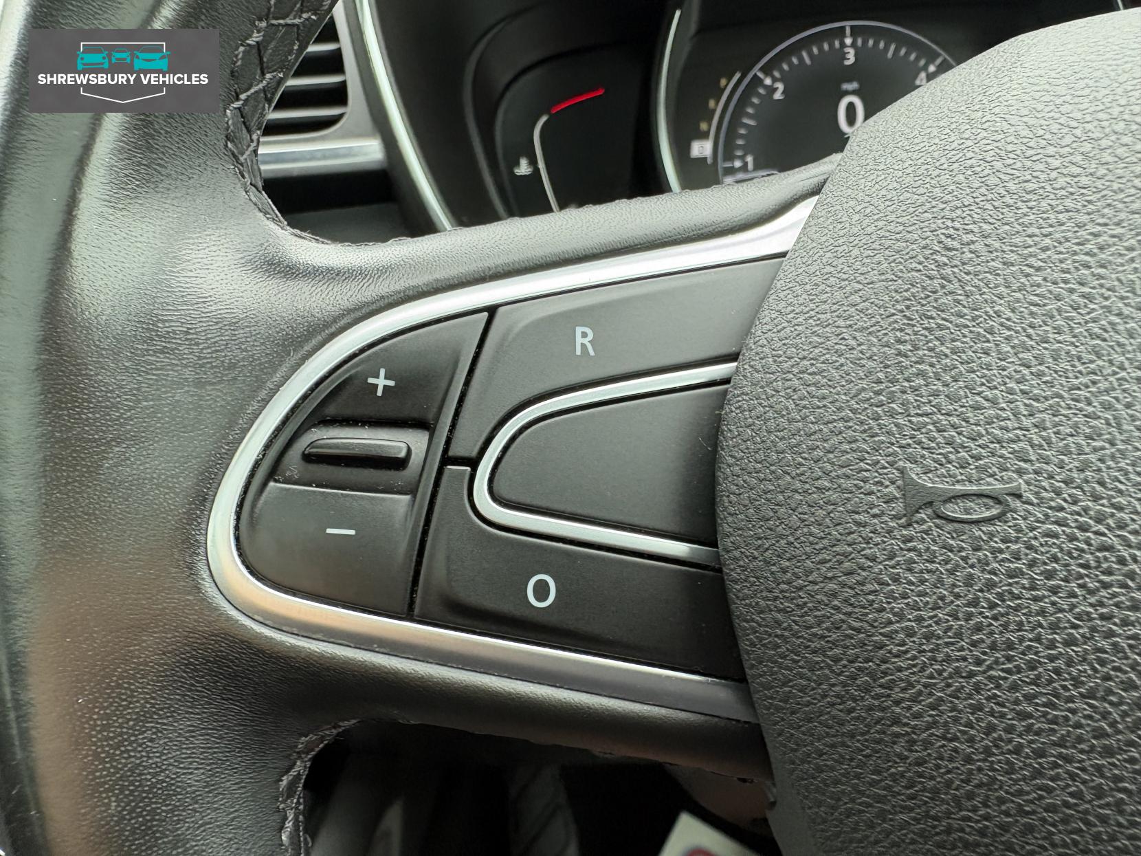 Renault Kadjar 1.5 dCi Signature Nav SUV 5dr Diesel EDC Euro 6 (s/s) (110 ps)