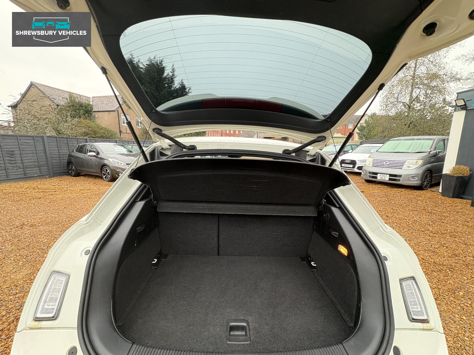 Audi A1 1.6 TDI S line Hatchback 3dr Diesel Manual Euro 5 (s/s) (105 ps)