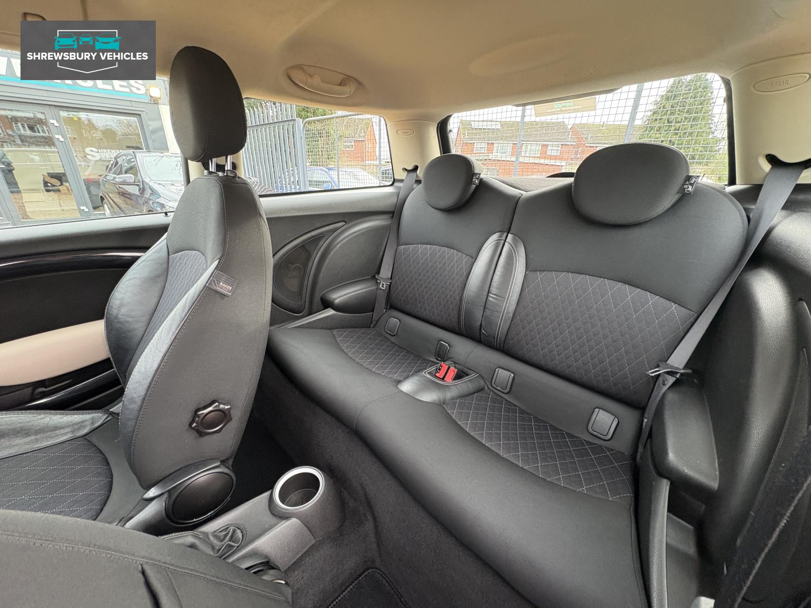 MINI Hatch 1.6 One D Baker Street Hatchback 3dr Diesel Manual Euro 5 (s/s) (90 ps)