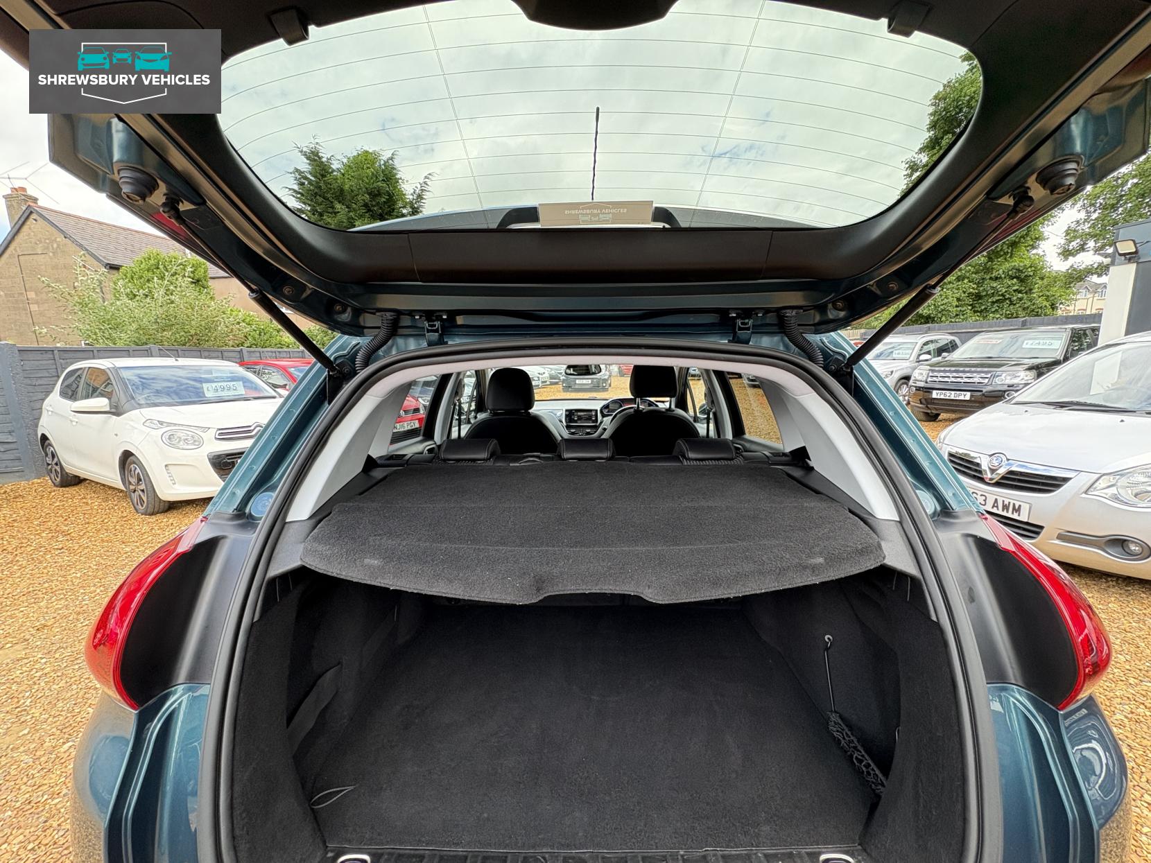 Peugeot 2008 1.2 PureTech Allure SUV 5dr Petrol Manual Euro 6 (82 ps)