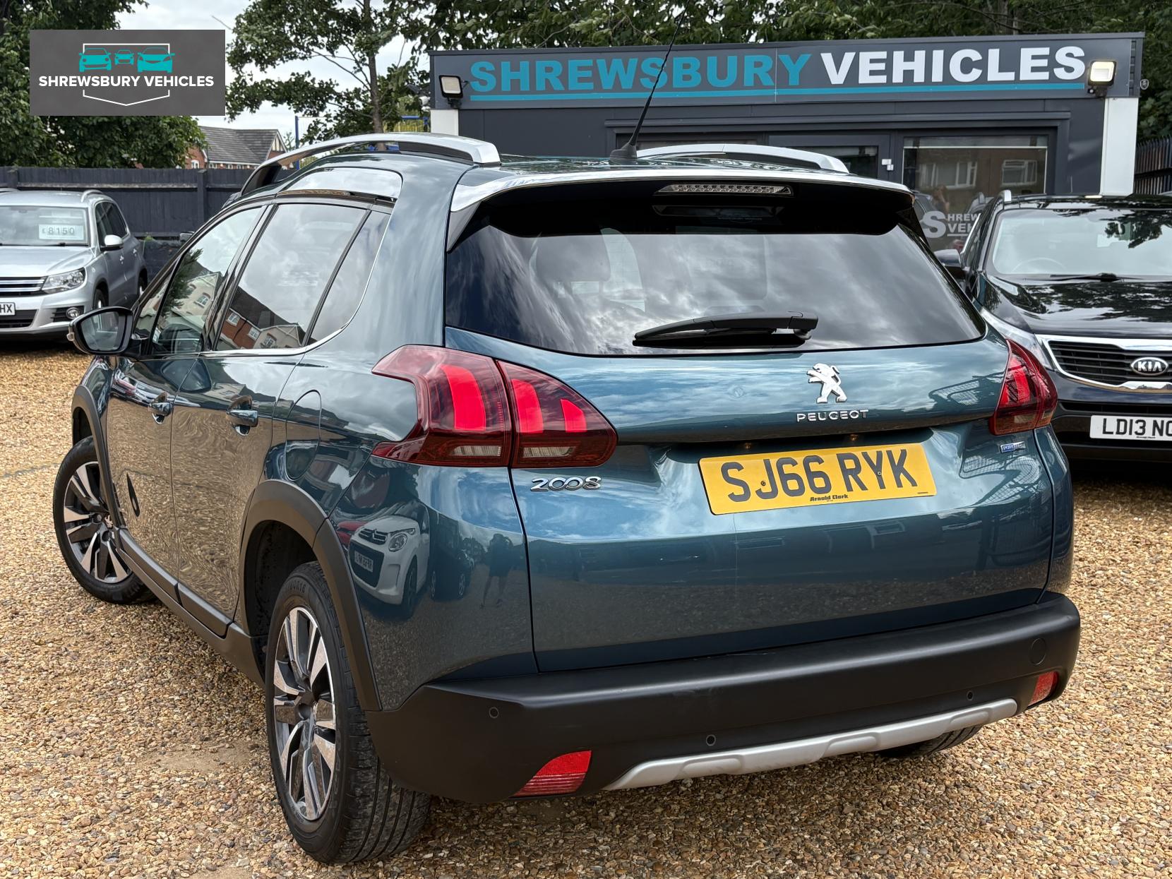 Peugeot 2008 1.2 PureTech Allure SUV 5dr Petrol Manual Euro 6 (82 ps)