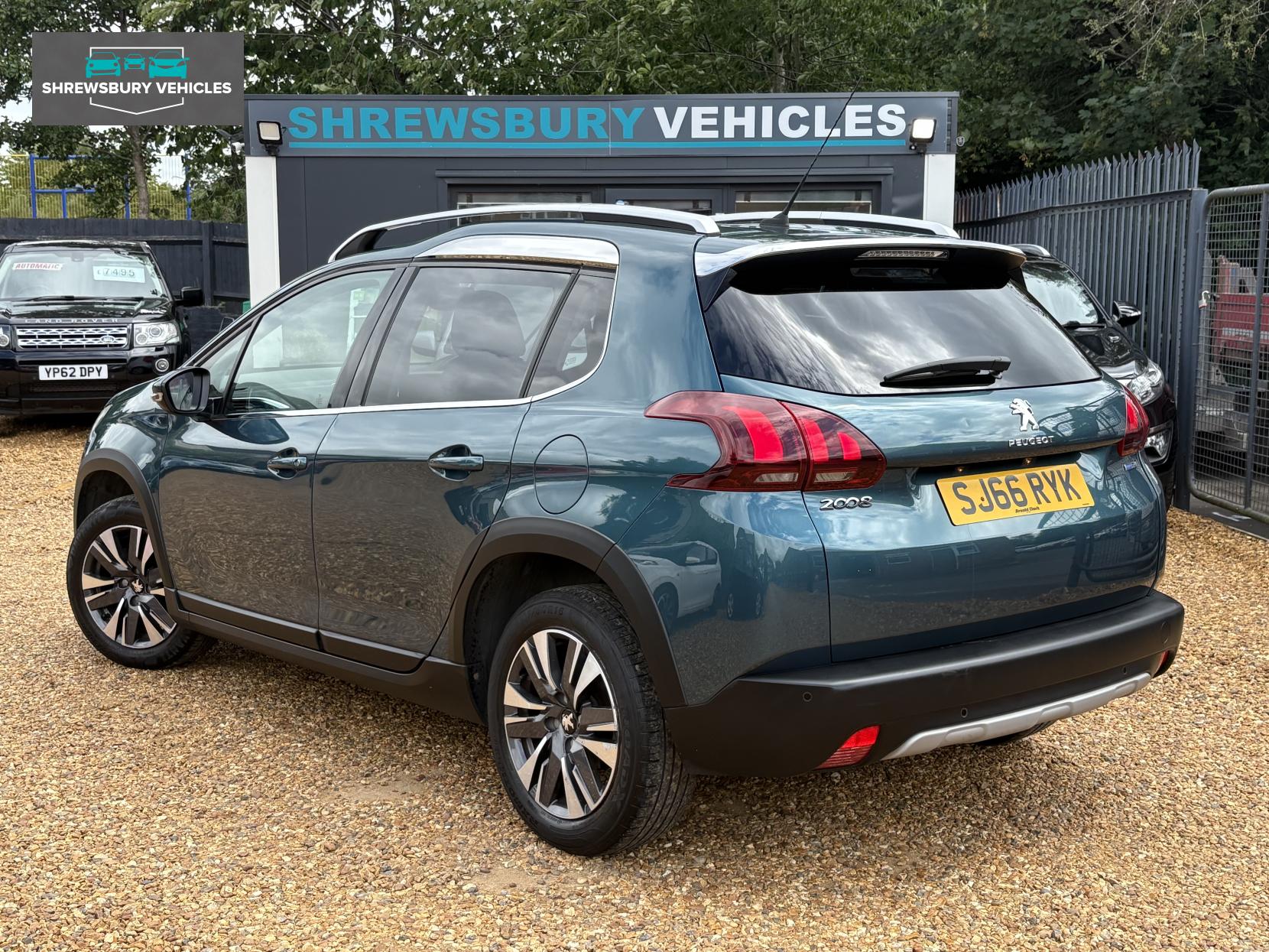 Peugeot 2008 1.2 PureTech Allure SUV 5dr Petrol Manual Euro 6 (82 ps)