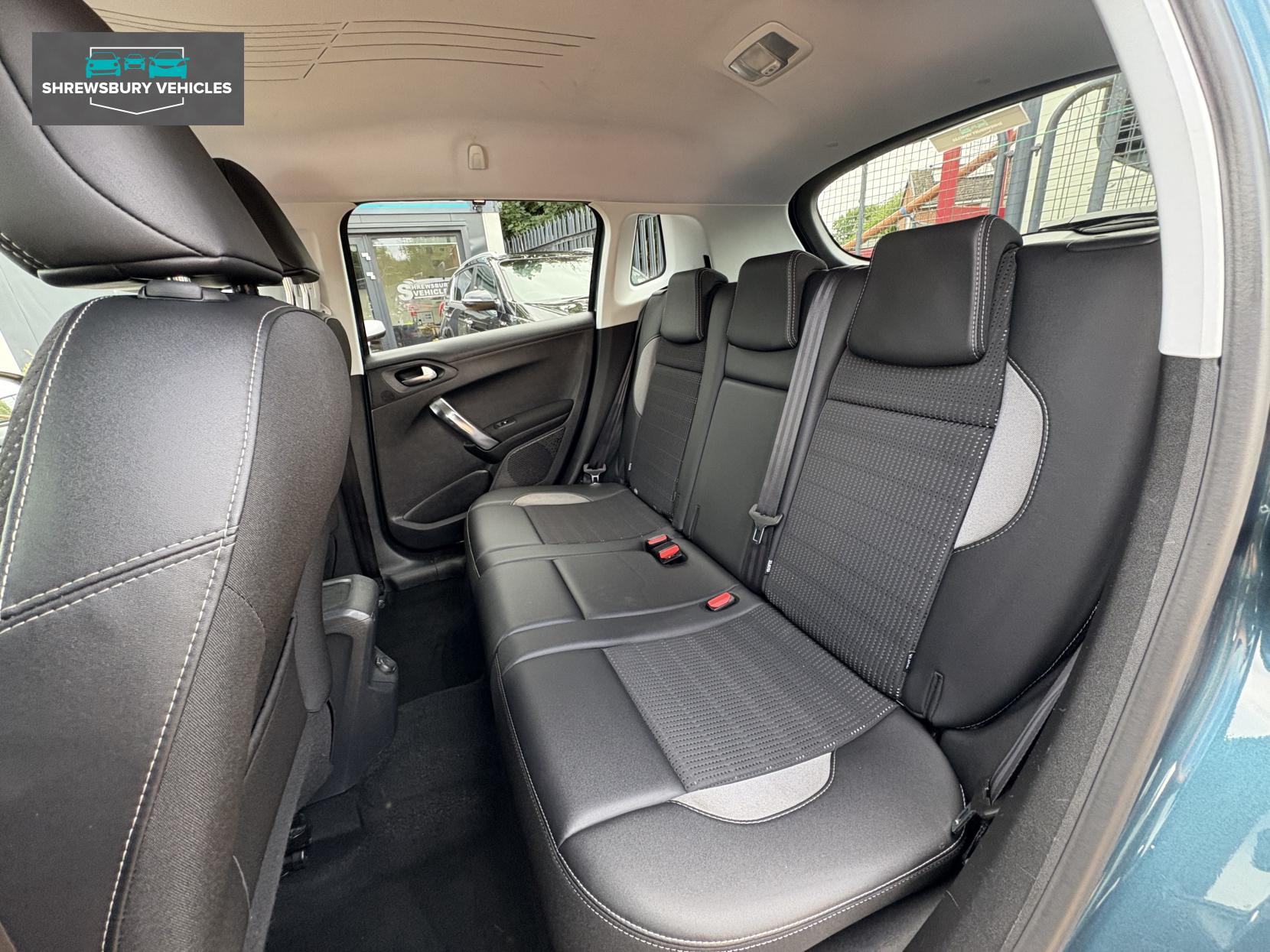 Peugeot 2008 1.2 PureTech Allure SUV 5dr Petrol Manual Euro 6 (82 ps)