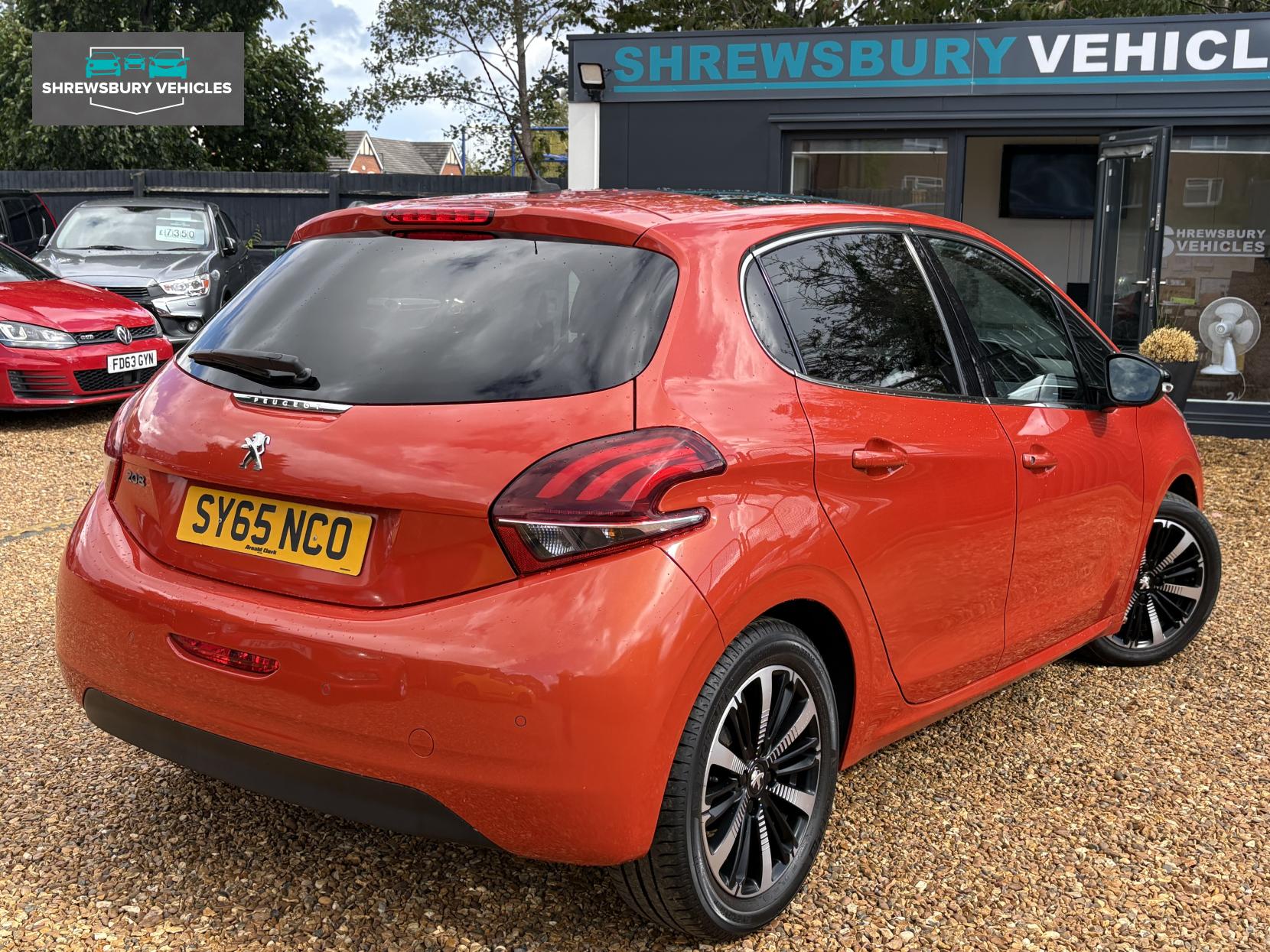 Peugeot 208 1.2 PureTech Allure Hatchback 5dr Petrol Manual Euro 6 (82 ps)
