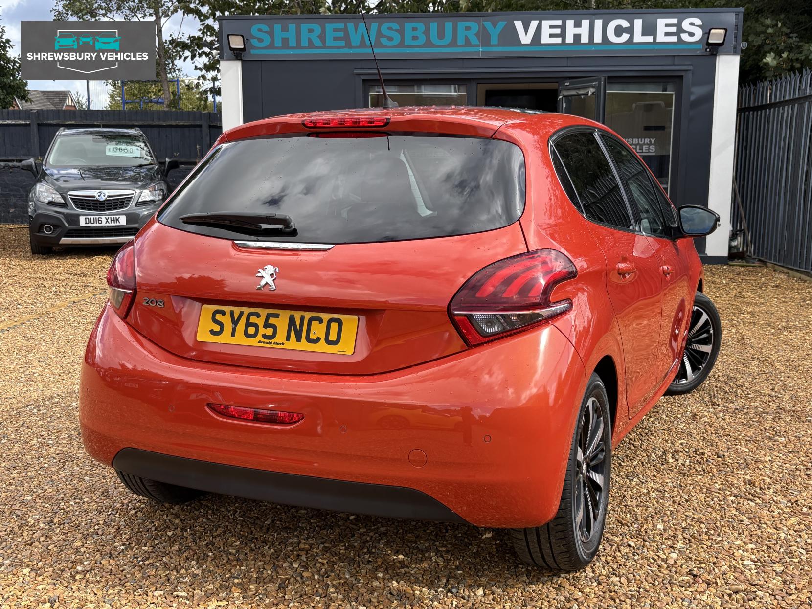 Peugeot 208 1.2 PureTech Allure Hatchback 5dr Petrol Manual Euro 6 (82 ps)
