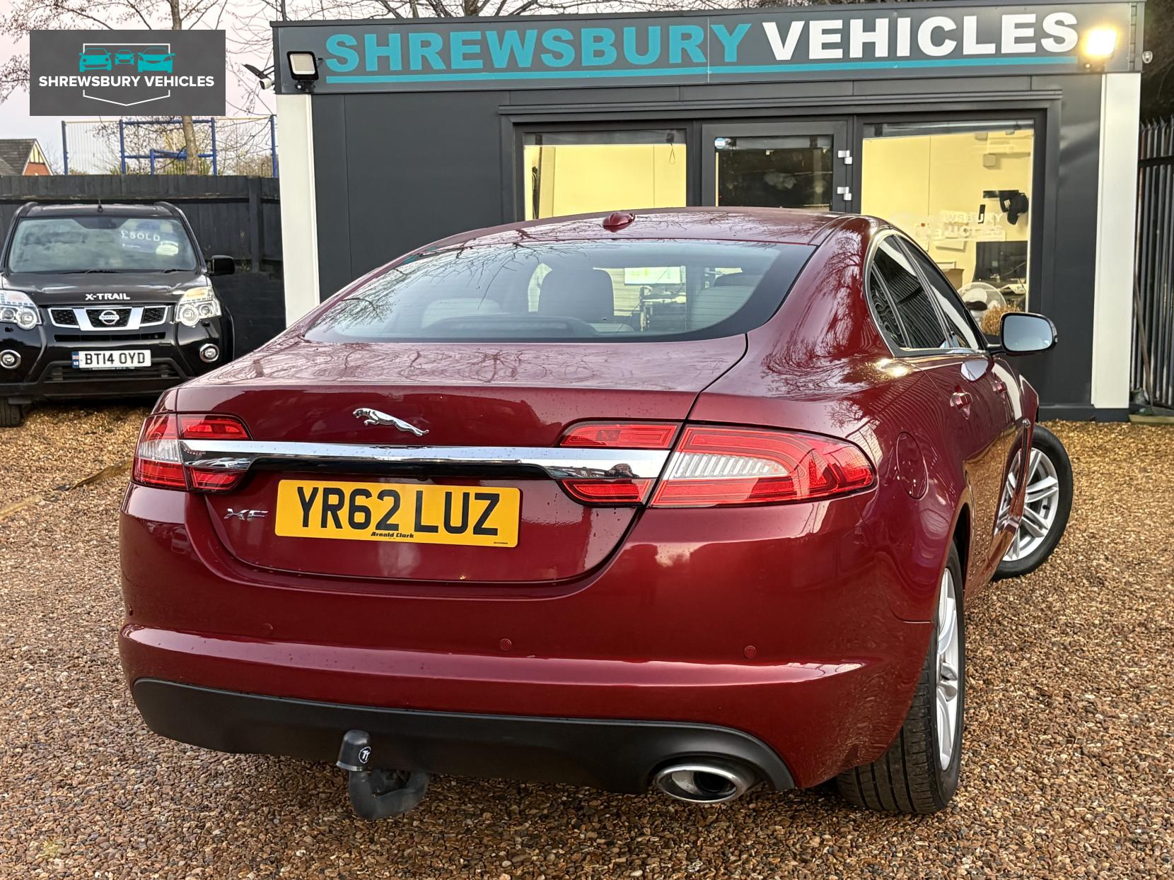 Jaguar XF 2.2d Luxury Saloon 4dr Diesel Auto Euro 5 (s/s) (190 ps)