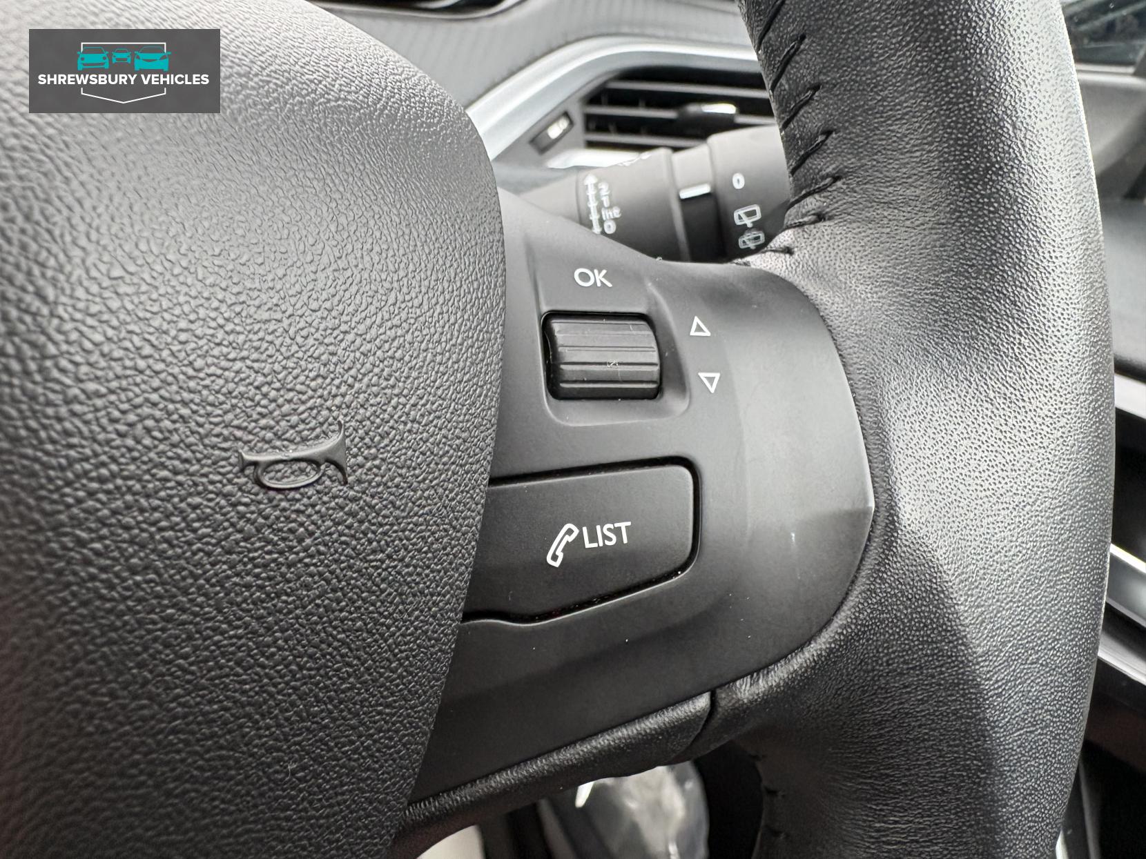 Peugeot 208 1.2 PureTech Black Edition Hatchback 3dr Petrol Manual Euro 6 (82 ps)