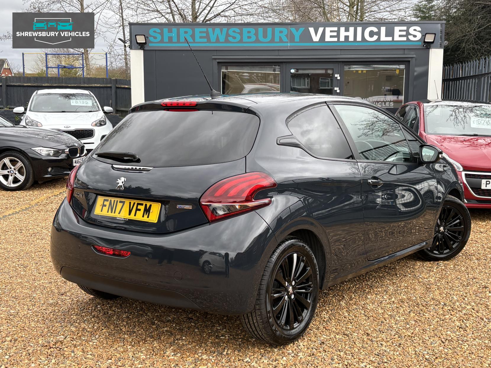 Peugeot 208 1.2 PureTech Black Edition Hatchback 3dr Petrol Manual Euro 6 (82 ps)