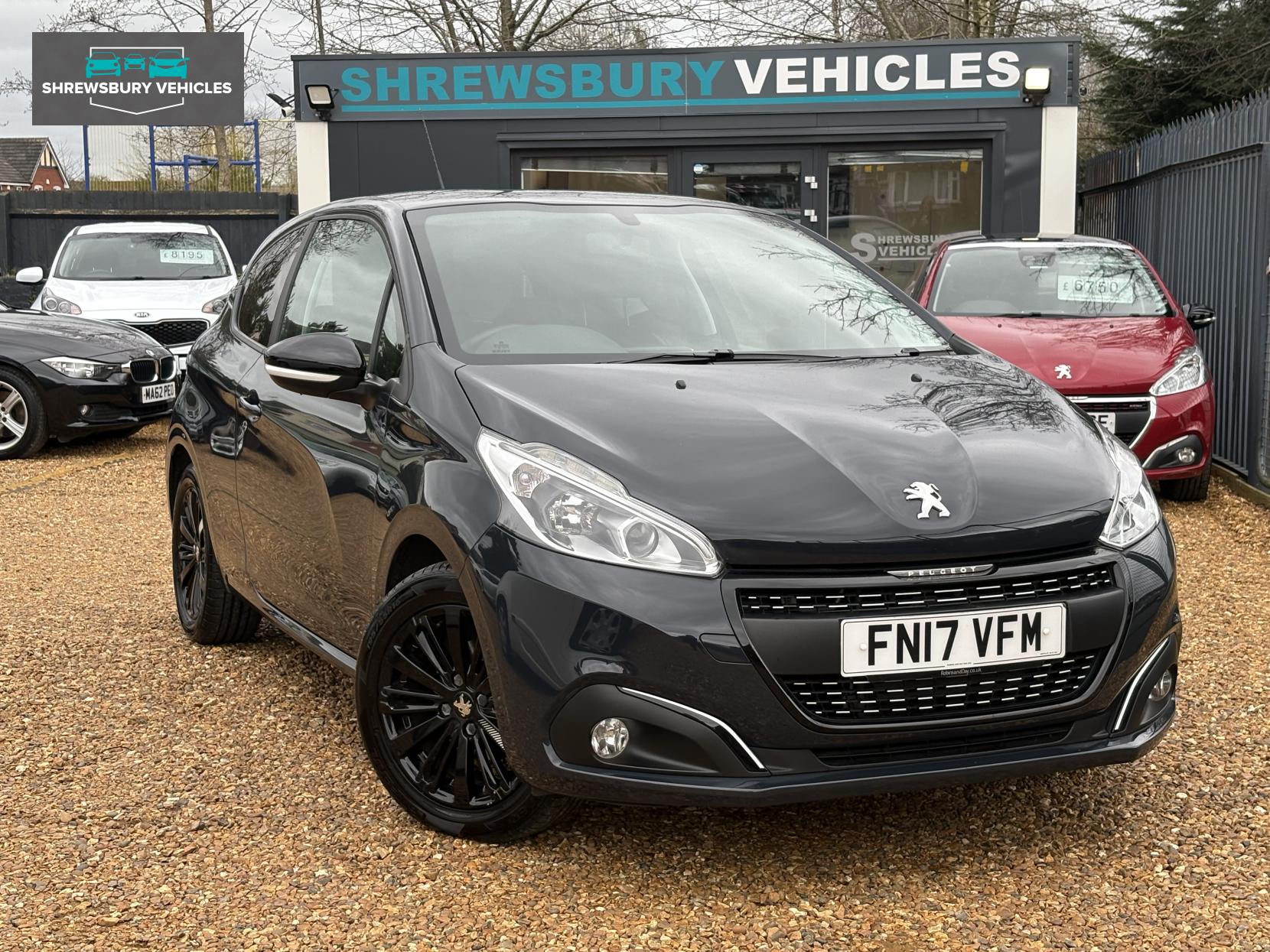 Peugeot 208 1.2 PureTech Black Edition Hatchback 3dr Petrol Manual Euro 6 (82 ps)