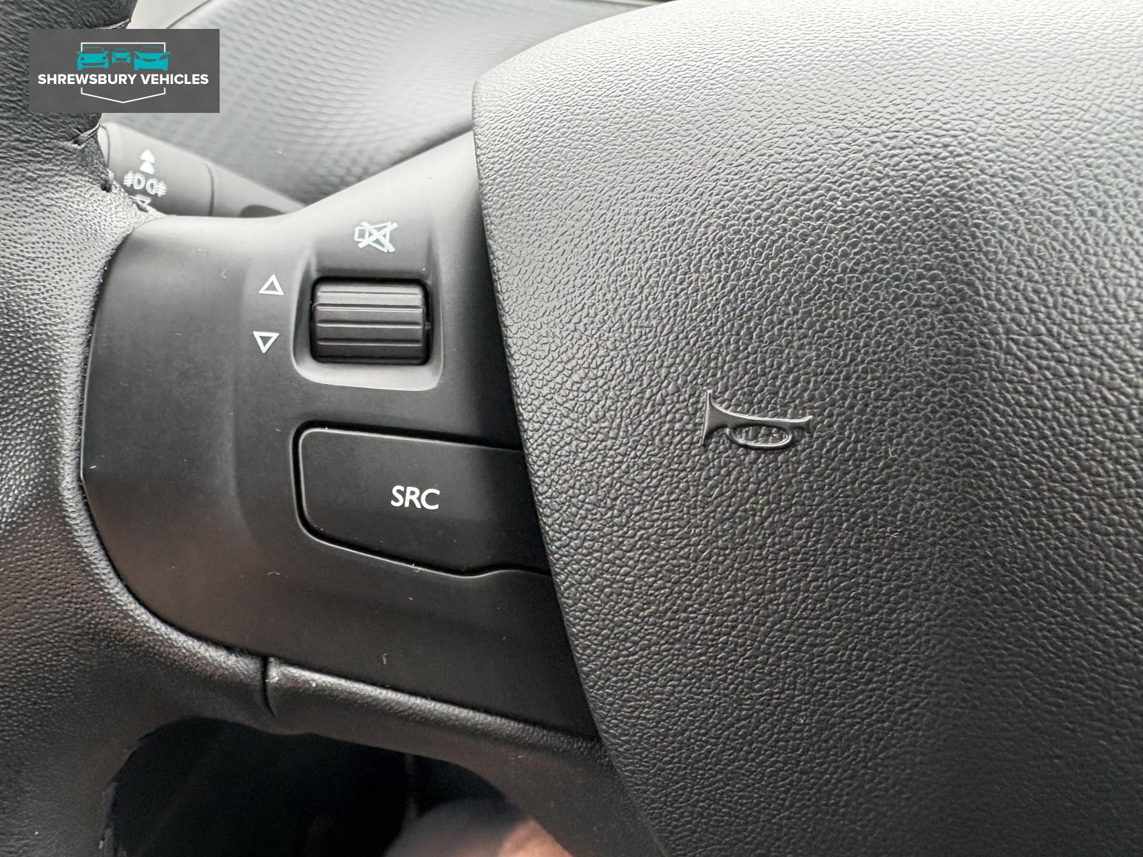 Peugeot 208 1.2 PureTech Black Edition Hatchback 3dr Petrol Manual Euro 6 (82 ps)