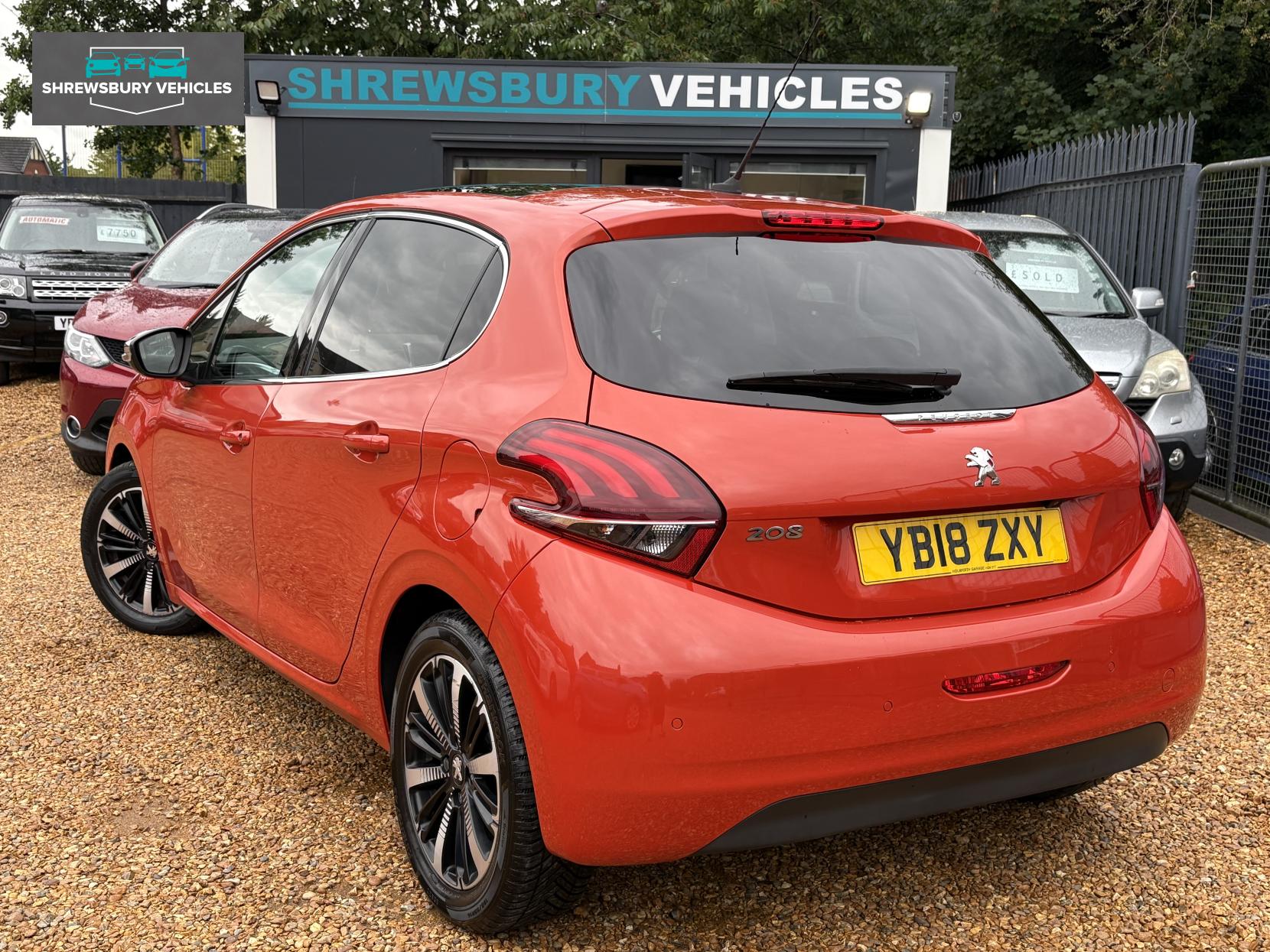 Peugeot 208 1.2 PureTech Allure Premium Hatchback 5dr Petrol Manual Euro 6 (s/s) (82 ps)