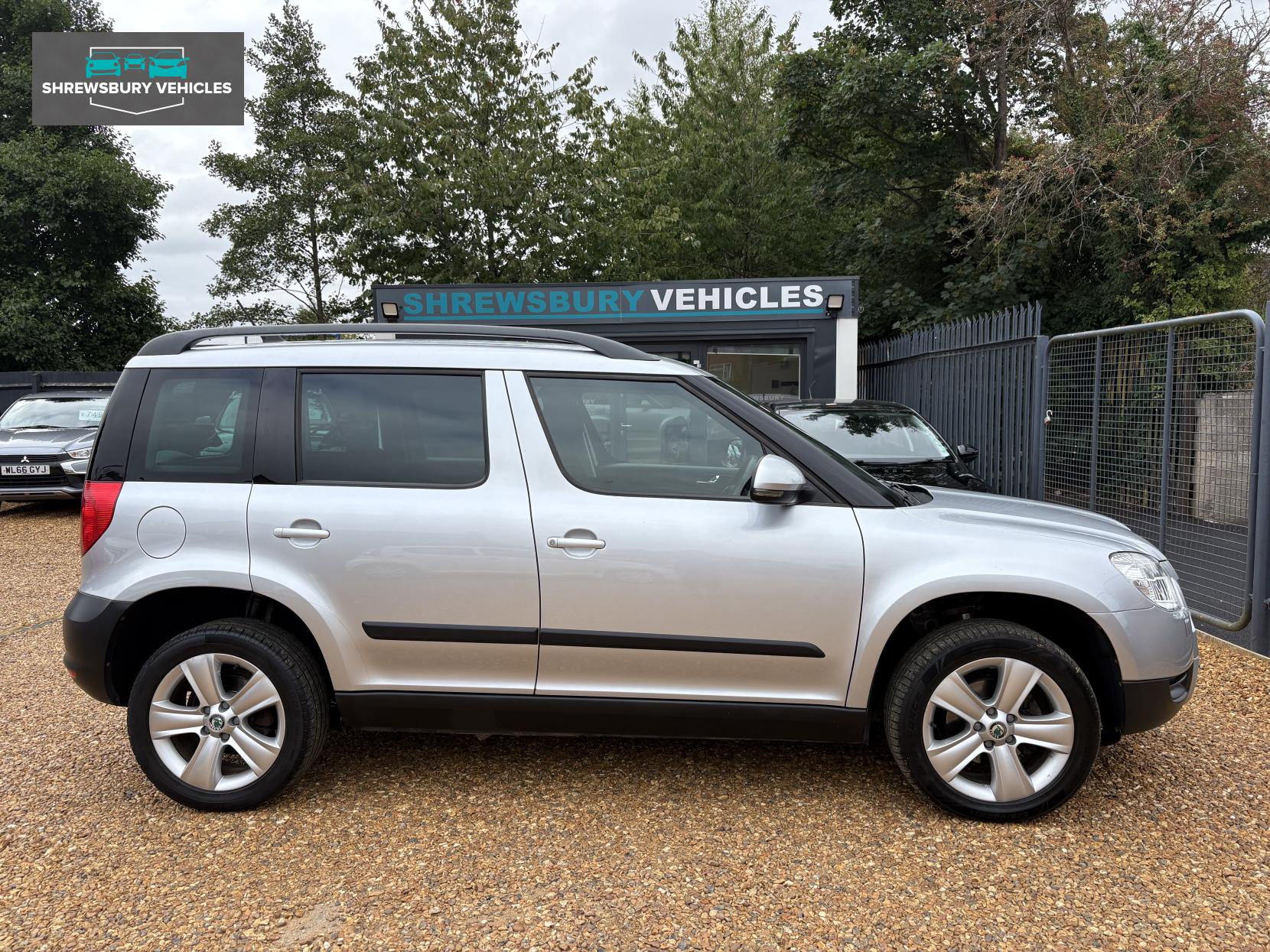 Skoda Yeti 2.0 TDI SE Plus SUV 5dr Diesel Manual 4WD Euro 5 (140 ps)