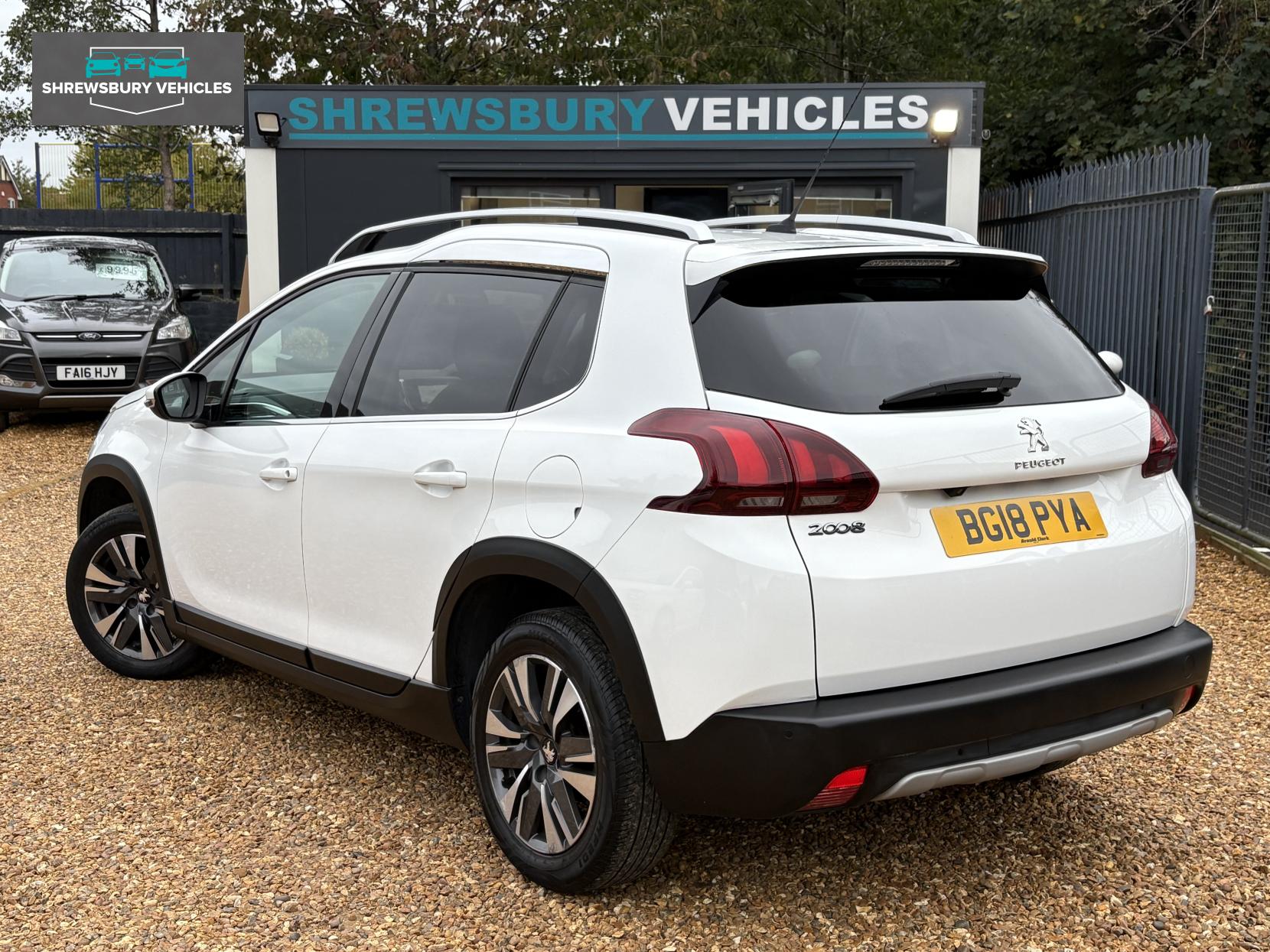 Peugeot 2008 1.2 PureTech Allure Premium SUV 5dr Petrol Manual Euro 6 (82 ps)