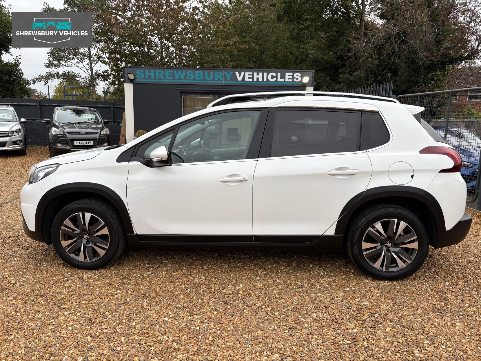 Peugeot 2008 1.2 PureTech Allure Premium SUV 5dr Petrol Manual Euro 6 (82 ps)