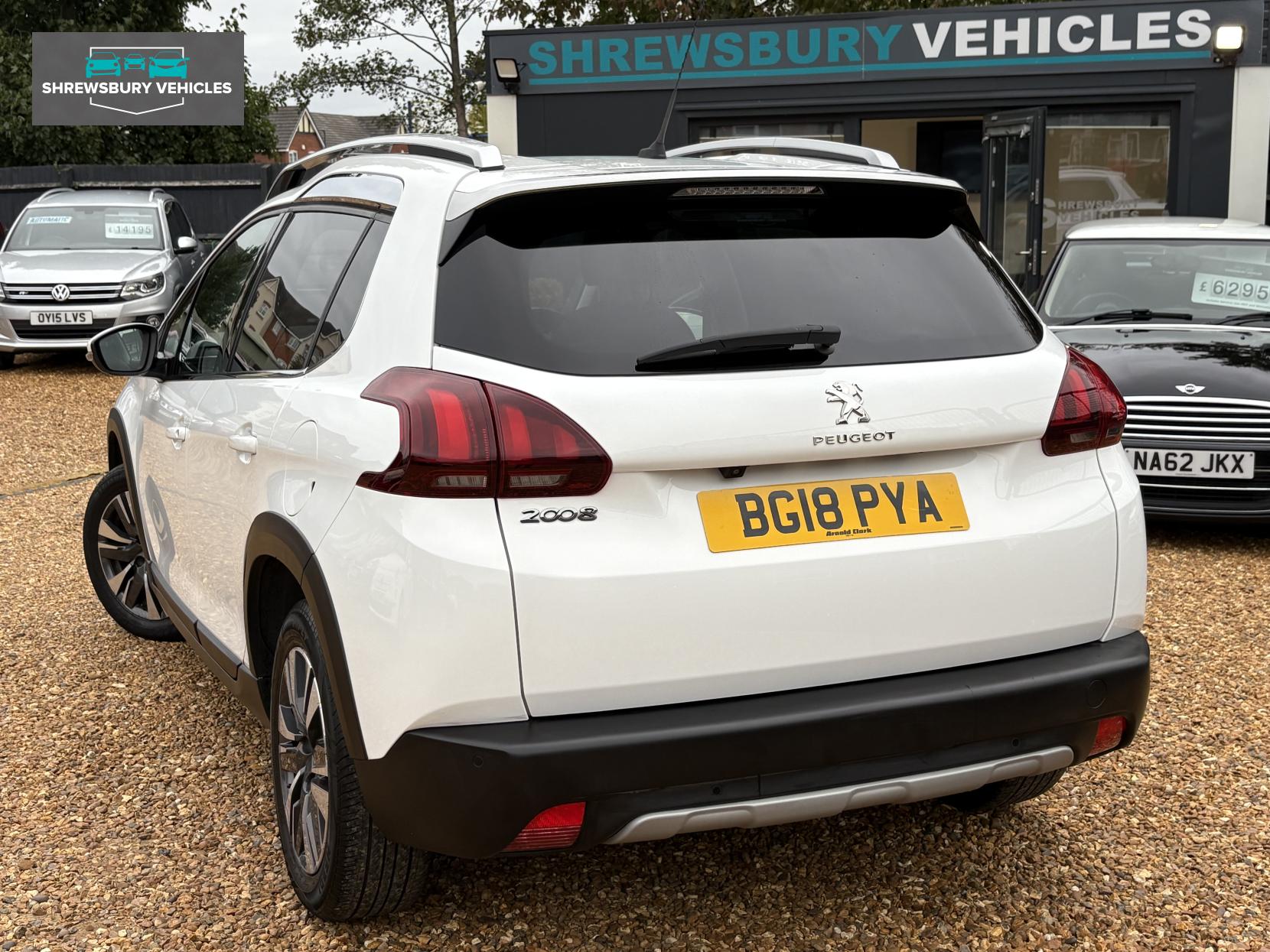 Peugeot 2008 1.2 PureTech Allure Premium SUV 5dr Petrol Manual Euro 6 (82 ps)