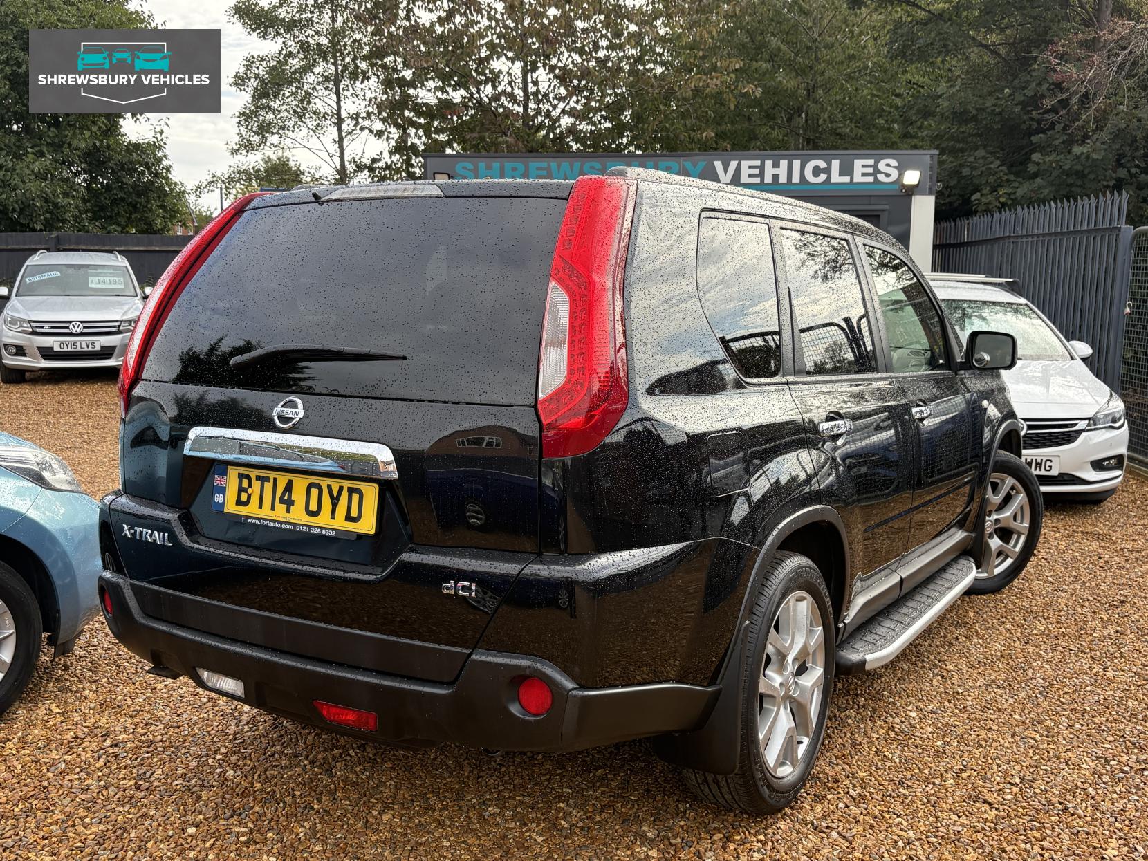 Nissan X-Trail 2.0 dCi Tekna SUV 5dr Diesel Auto 4WD Euro 5 (AVM) (150 ps)