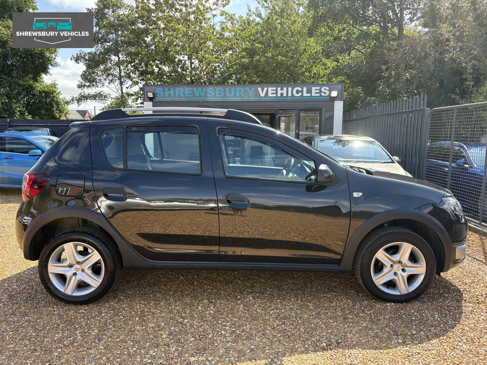 Dacia Sandero Stepway 0.9 TCe Laureate Hatchback 5dr Petrol Manual Euro 5 (90 ps)