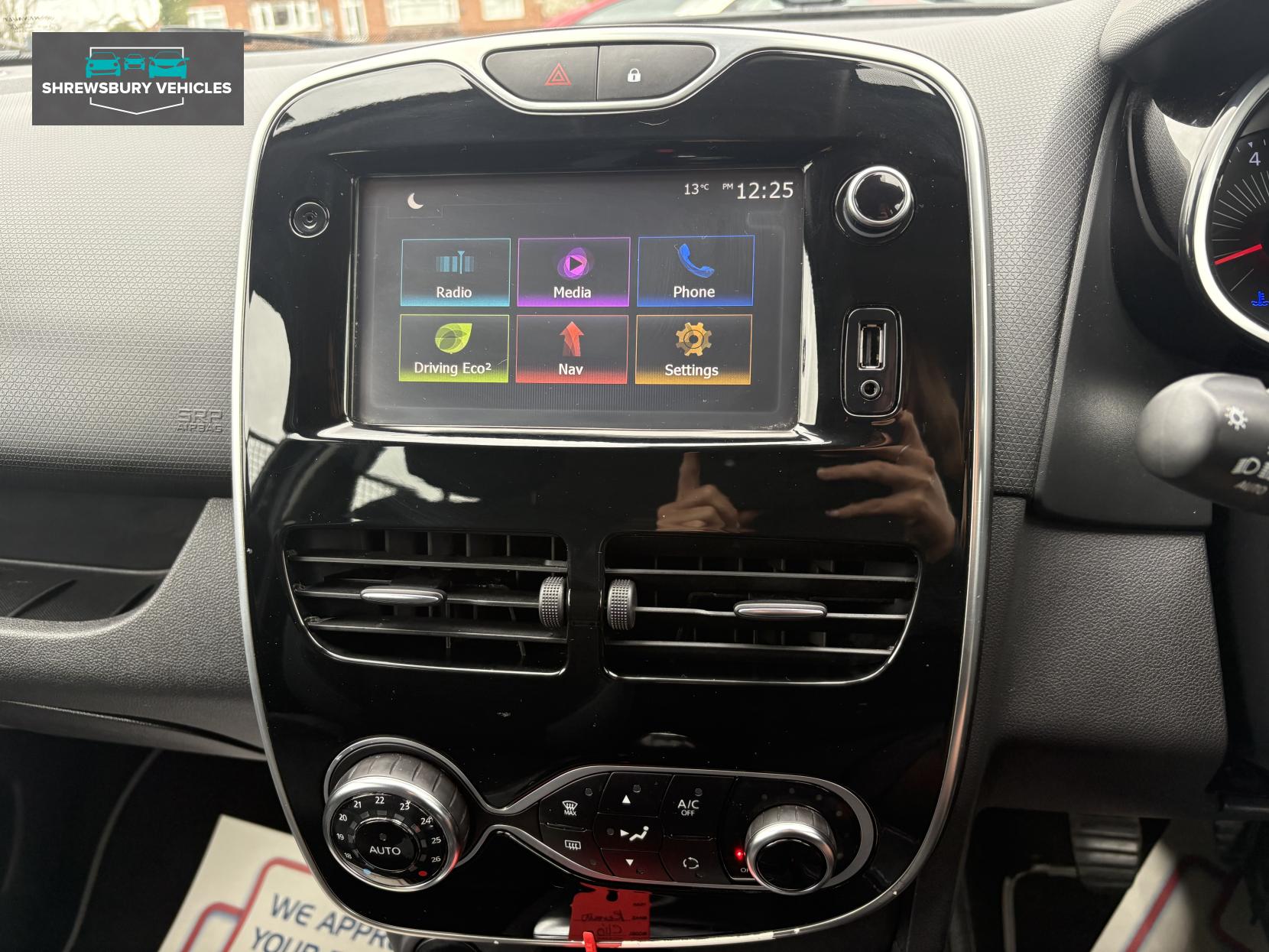 Renault Clio 1.5 dCi Dynamique S Nav Hatchback 5dr Diesel Manual Euro 6 (s/s) (90 ps)