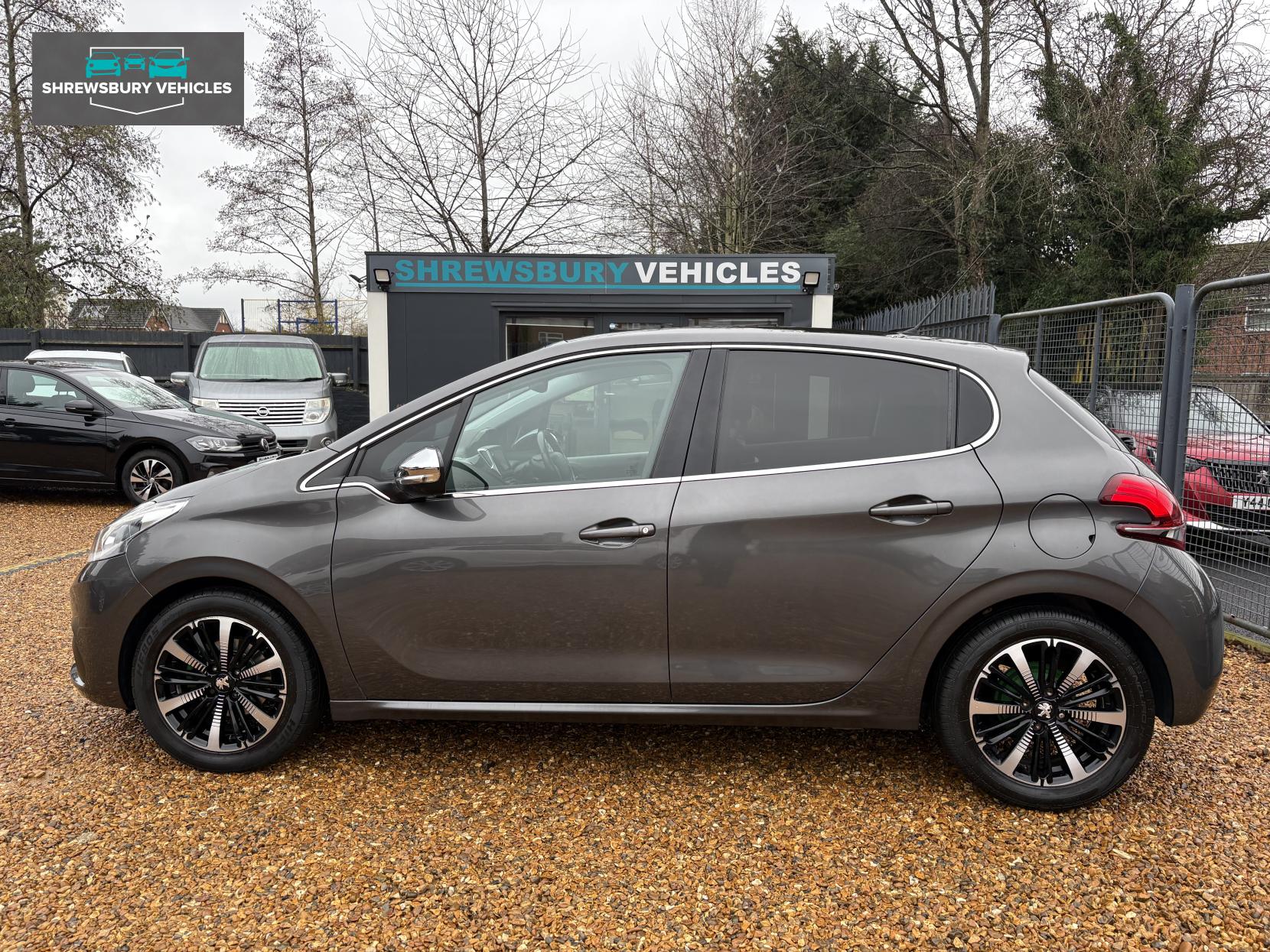 Peugeot 208 1.2 PureTech Allure Premium Hatchback 5dr Petrol Manual Euro 6 (s/s) (82 ps)