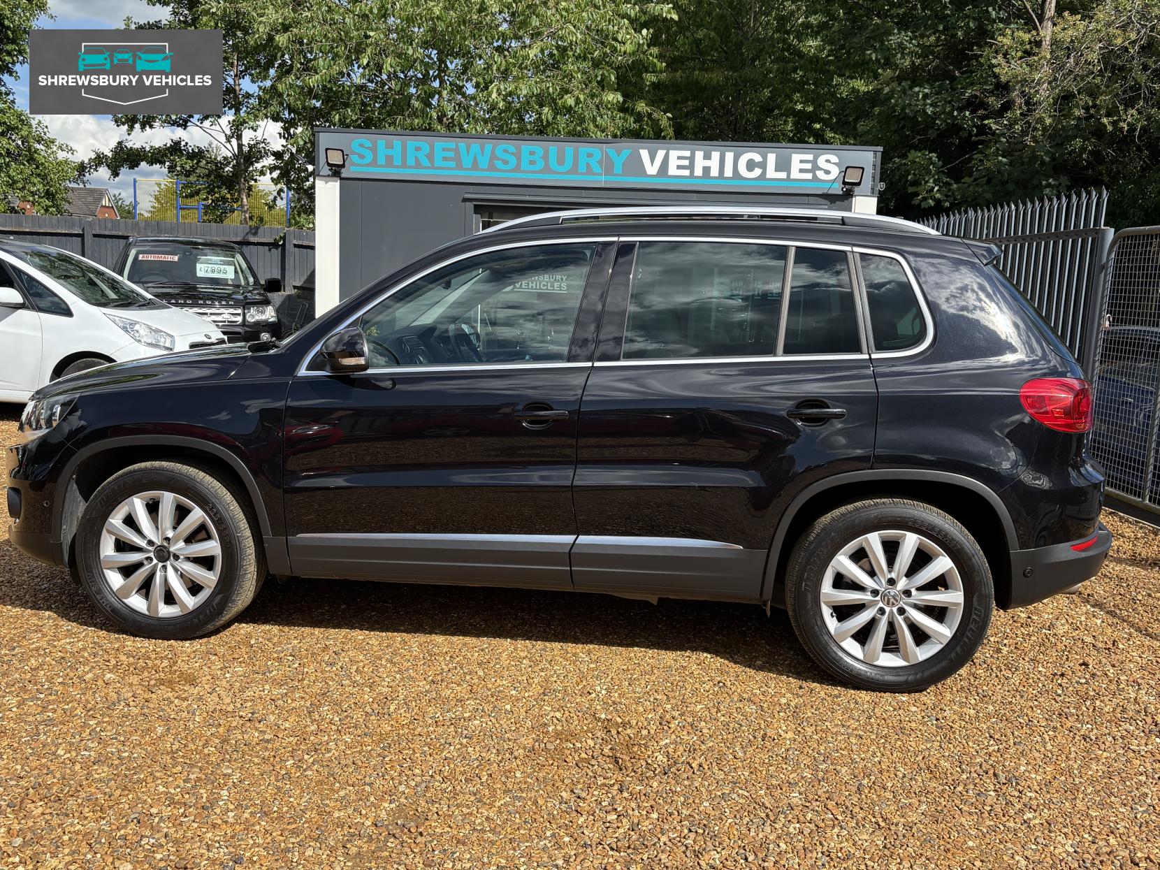 Volkswagen Tiguan 2.0 TDI BlueMotion Tech Match SUV 5dr Diesel Manual 2WD Euro 5 (s/s) (140 ps)
