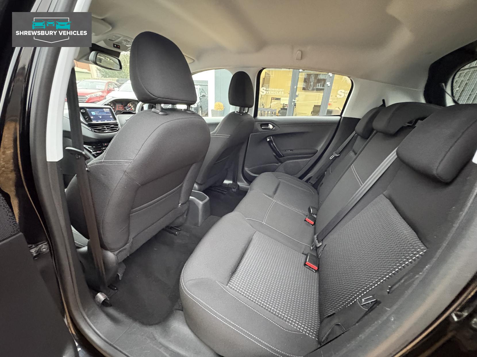 Peugeot 208 1.2 PureTech Tech Edition Hatchback 5dr Petrol Manual Euro 6 (s/s) (82 ps)