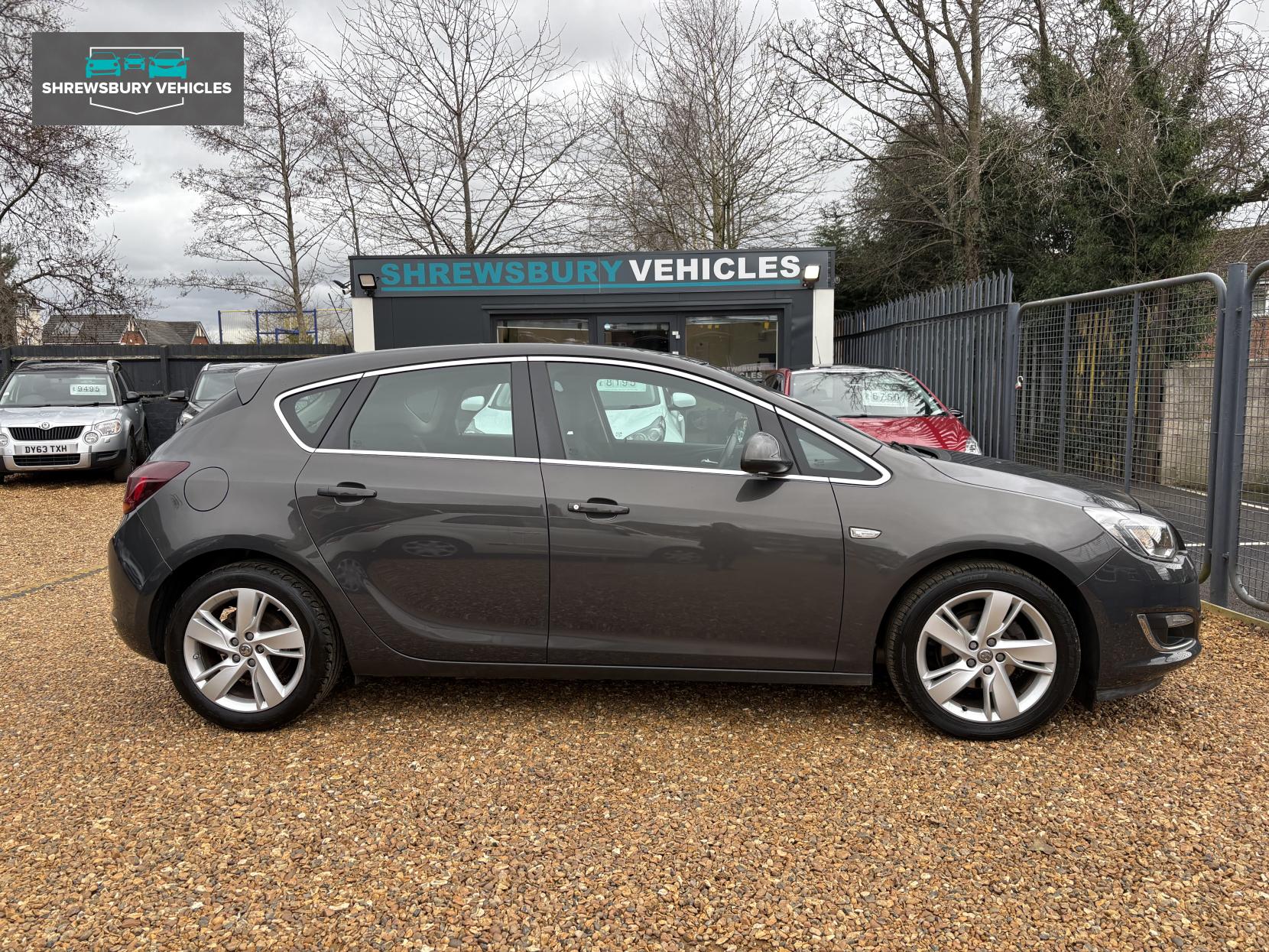 Vauxhall Astra 1.6i SRi Hatchback 5dr Petrol Manual Euro 6 (115 ps)