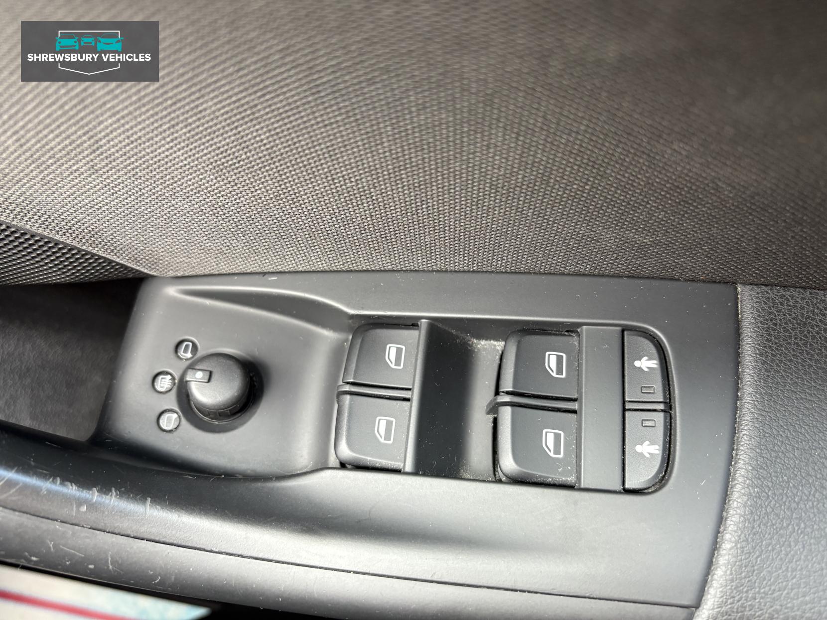 Audi Q3 2.0 TDI SE SUV 5dr Diesel Manual Euro 5 (s/s) (140 ps)