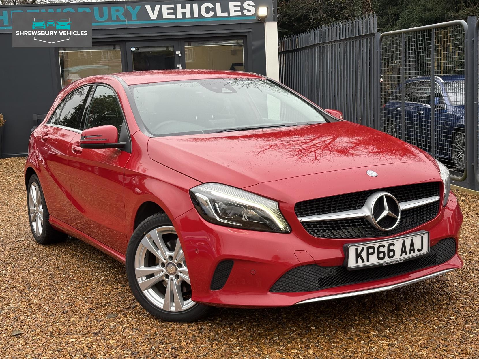 Mercedes-Benz A Class 2.1 A200d Sport (Premium) Hatchback 5dr Diesel 7G-DCT Euro 6 (s/s) (136 ps)