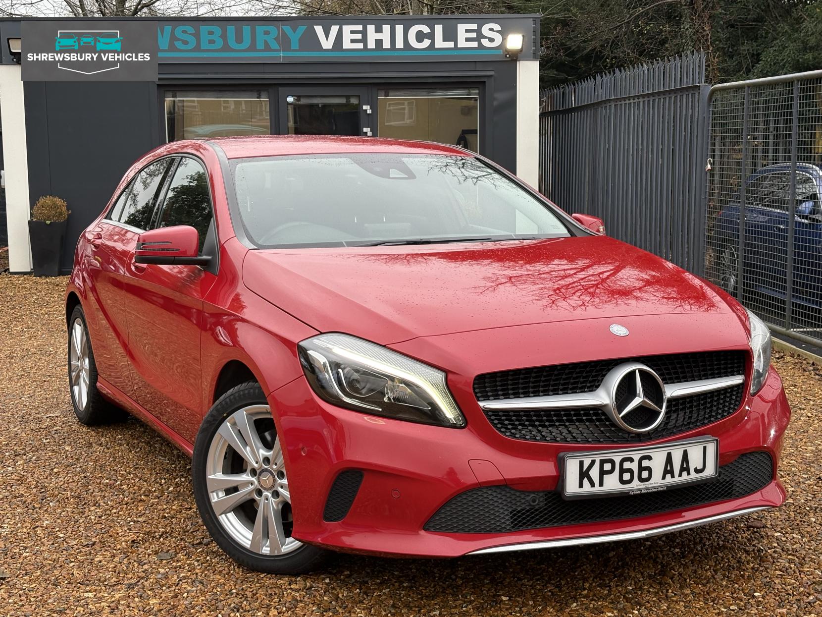 Mercedes-Benz A Class 2.1 A200d Sport (Premium) Hatchback 5dr Diesel 7G-DCT Euro 6 (s/s) (136 ps)