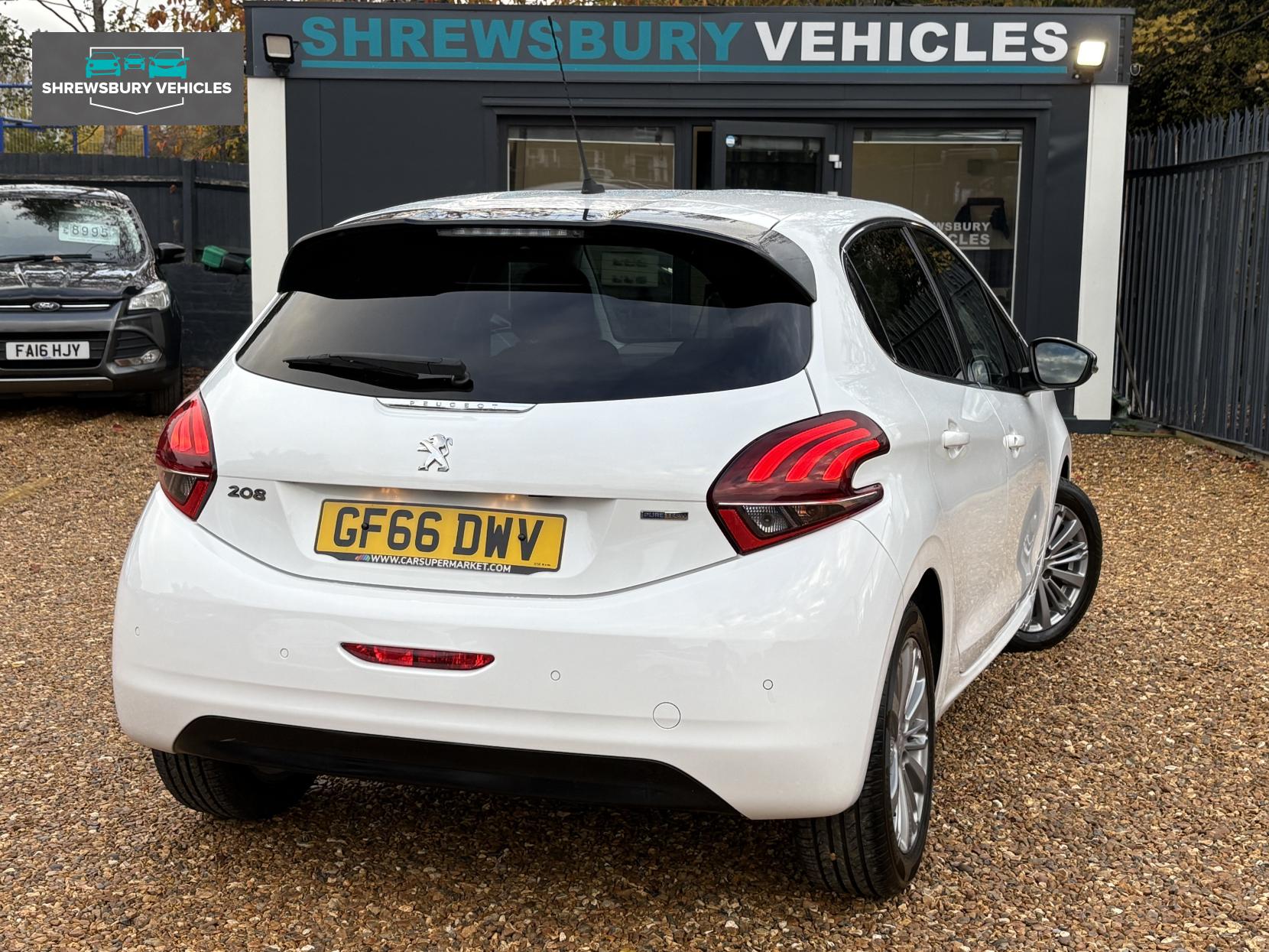 Peugeot 208 1.2 PureTech Allure Hatchback 5dr Petrol ETG Euro 6 (s/s) (82 ps)