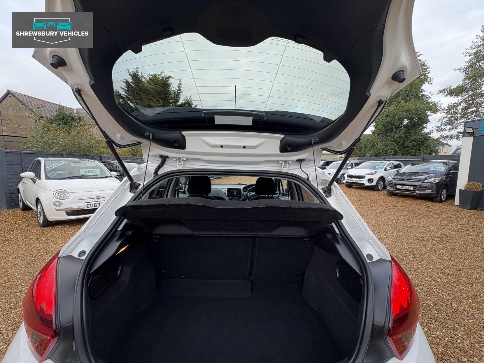 Peugeot 208 1.2 PureTech Allure Hatchback 5dr Petrol ETG Euro 6 (s/s) (82 ps)