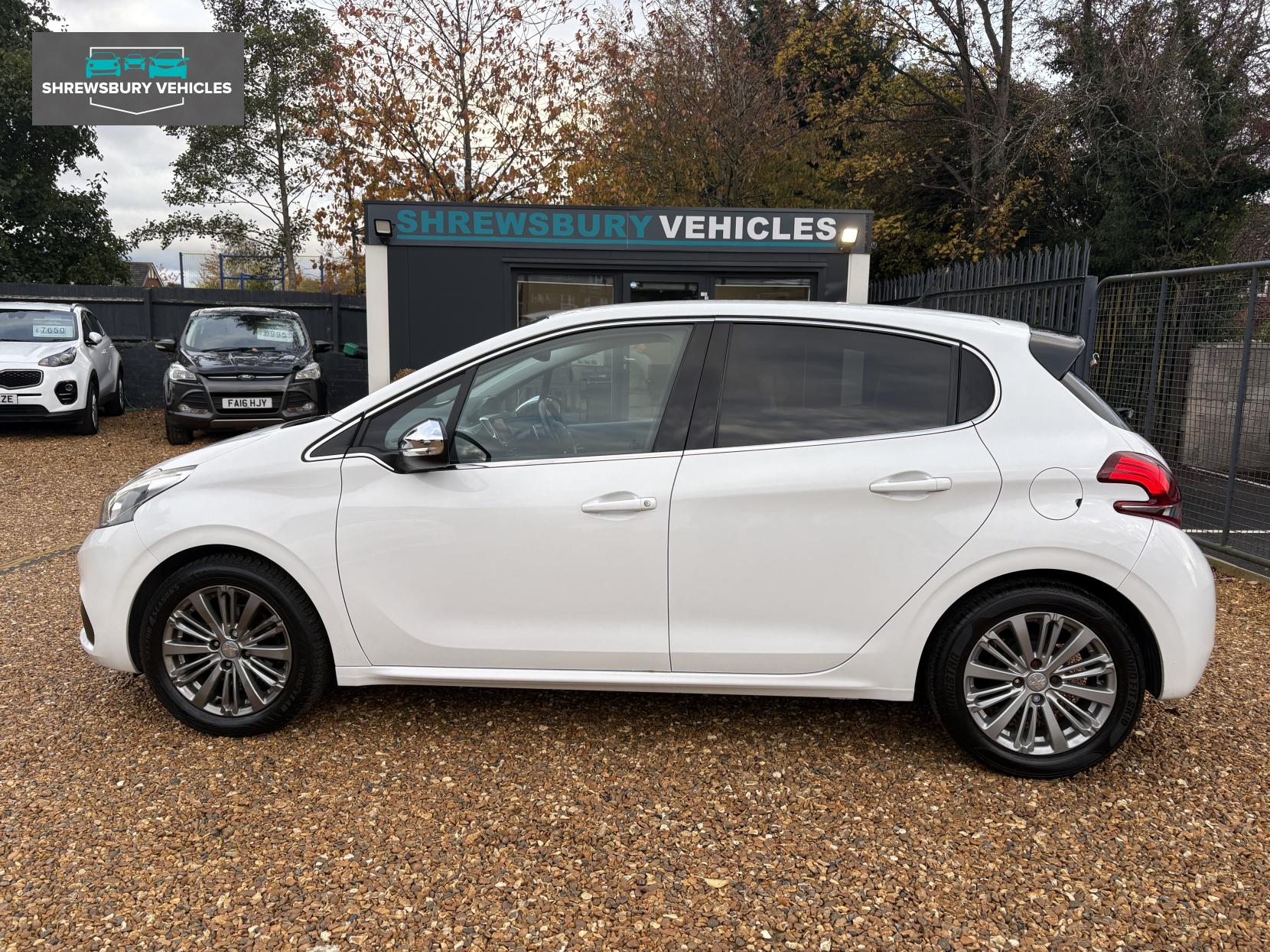 Peugeot 208 1.2 PureTech Allure Hatchback 5dr Petrol ETG Euro 6 (s/s) (82 ps)