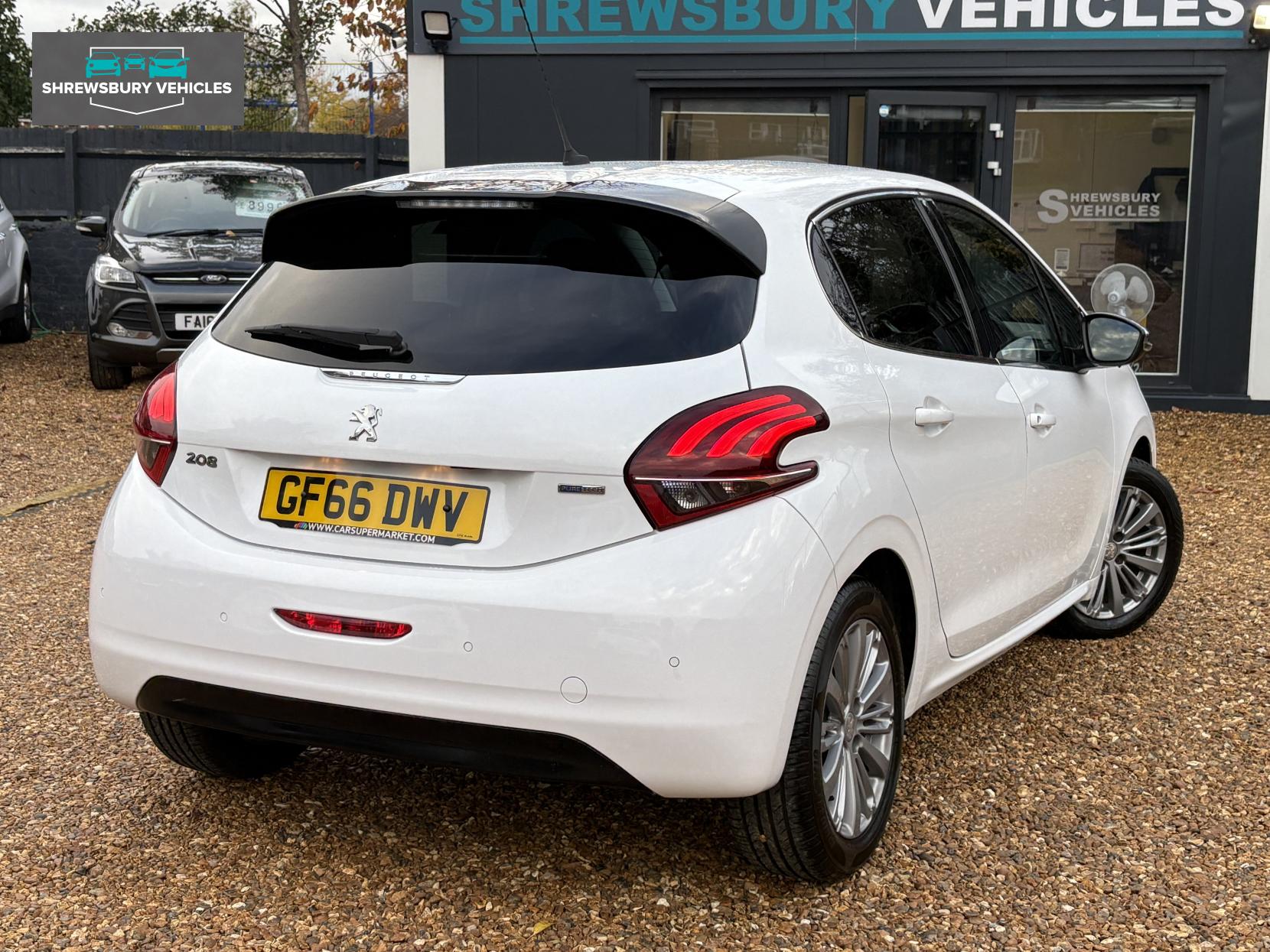 Peugeot 208 1.2 PureTech Allure Hatchback 5dr Petrol ETG Euro 6 (s/s) (82 ps)