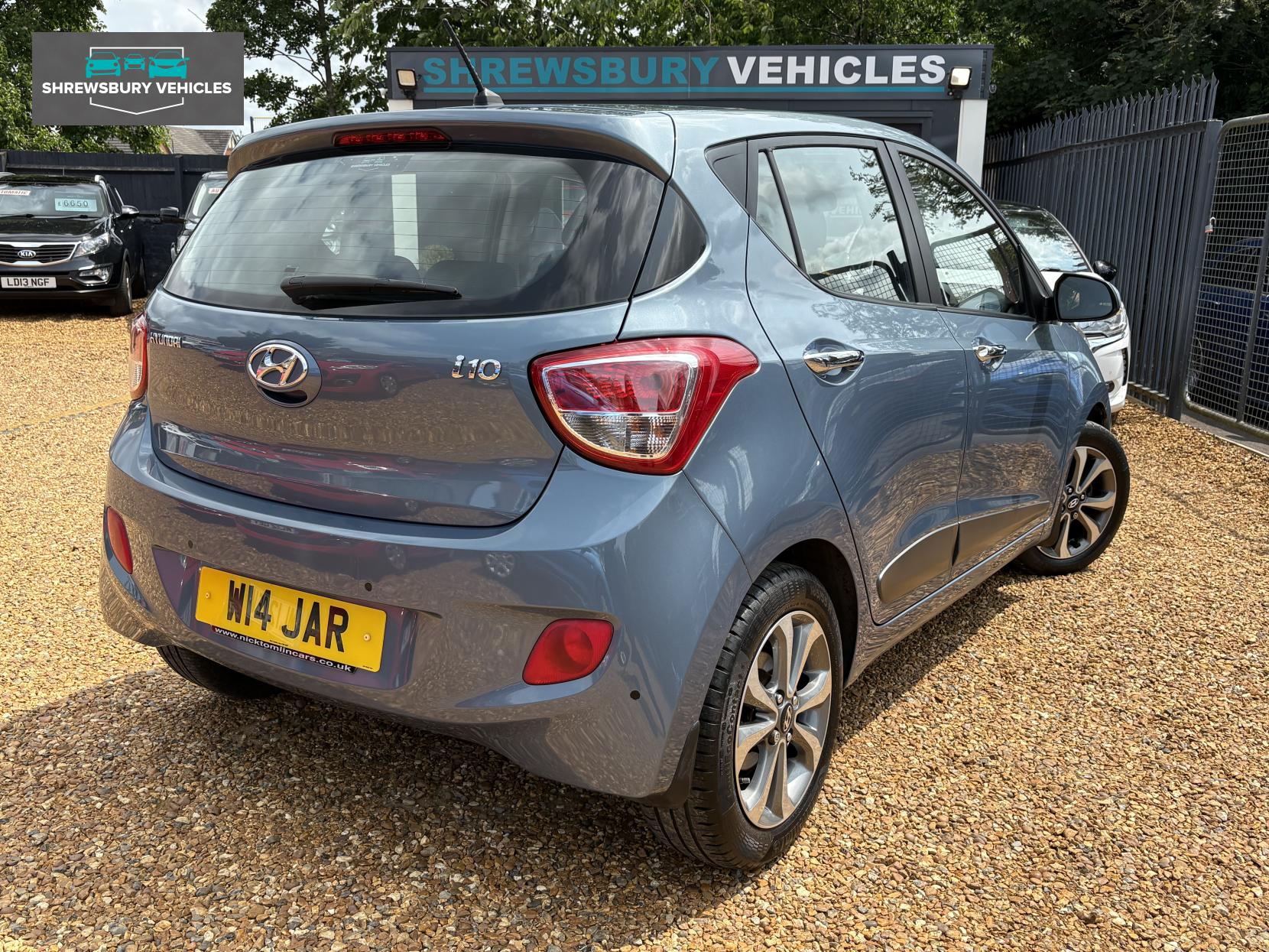 Hyundai i10 1.2 Premium SE Hatchback 5dr Petrol Auto Euro 6 (87 ps)