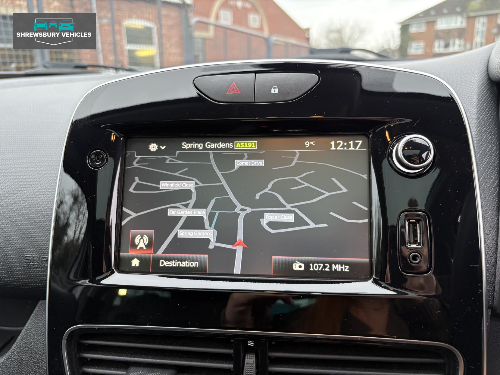 Renault Clio 0.9 TCe Iconic Hatchback 5dr Petrol Manual Euro 6 (s/s) (75 ps)