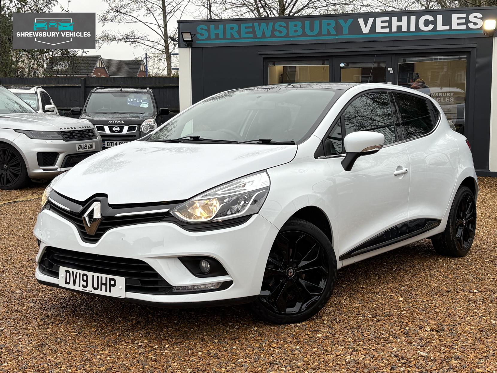Renault Clio 0.9 TCe Iconic Hatchback 5dr Petrol Manual Euro 6 (s/s) (75 ps)