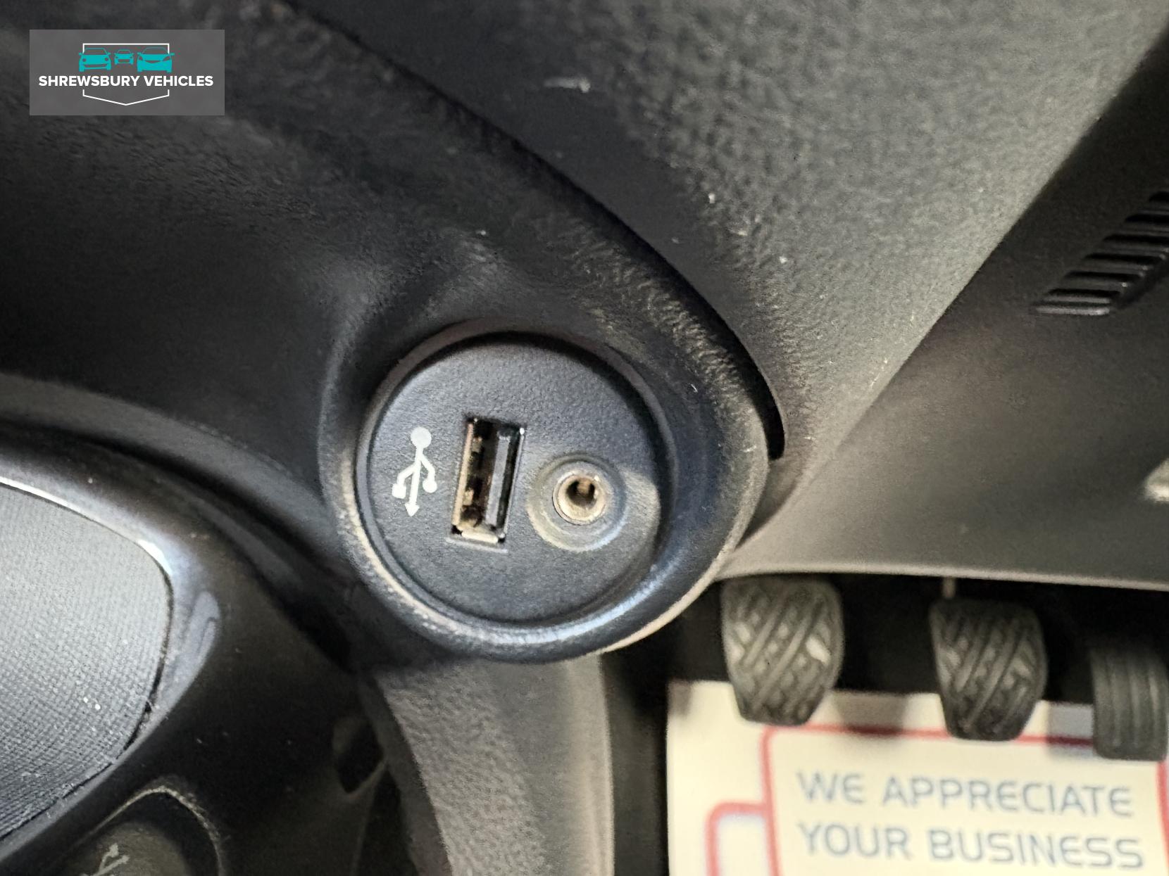 Nissan Juke 1.6 n-tec SUV 5dr Petrol Manual Euro 5 (17in Alloy) (117 ps)