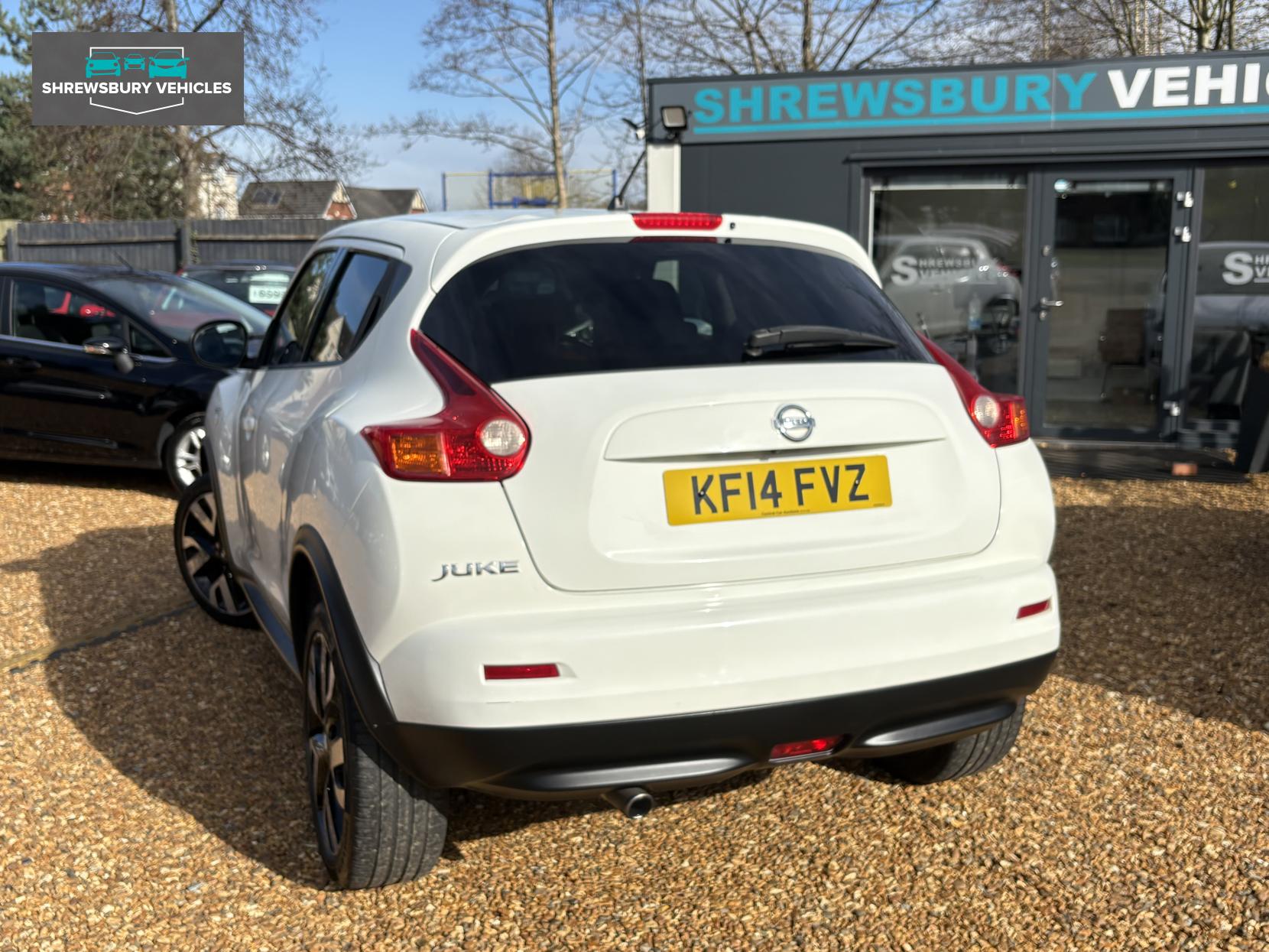 Nissan Juke 1.6 n-tec SUV 5dr Petrol Manual Euro 5 (17in Alloy) (117 ps)