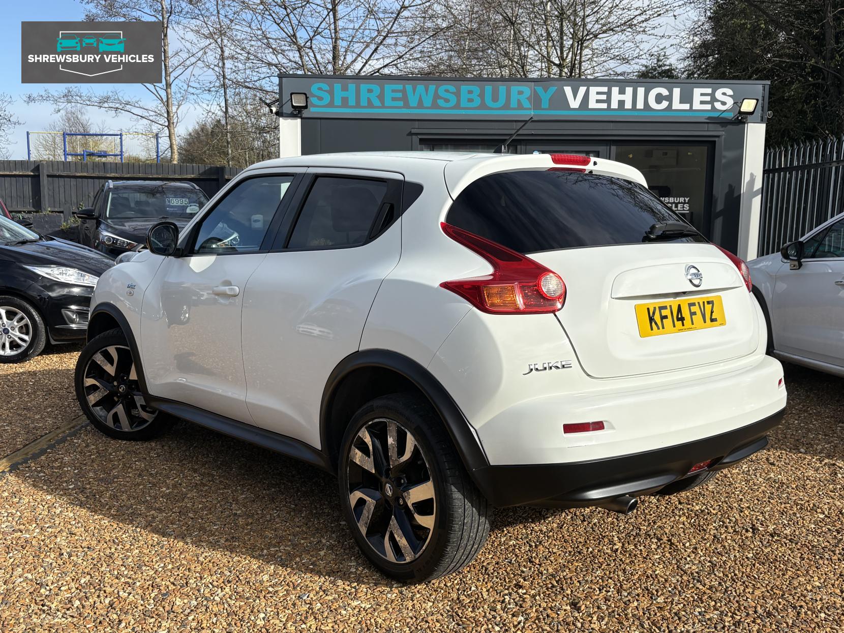 Nissan Juke 1.6 n-tec SUV 5dr Petrol Manual Euro 5 (17in Alloy) (117 ps)