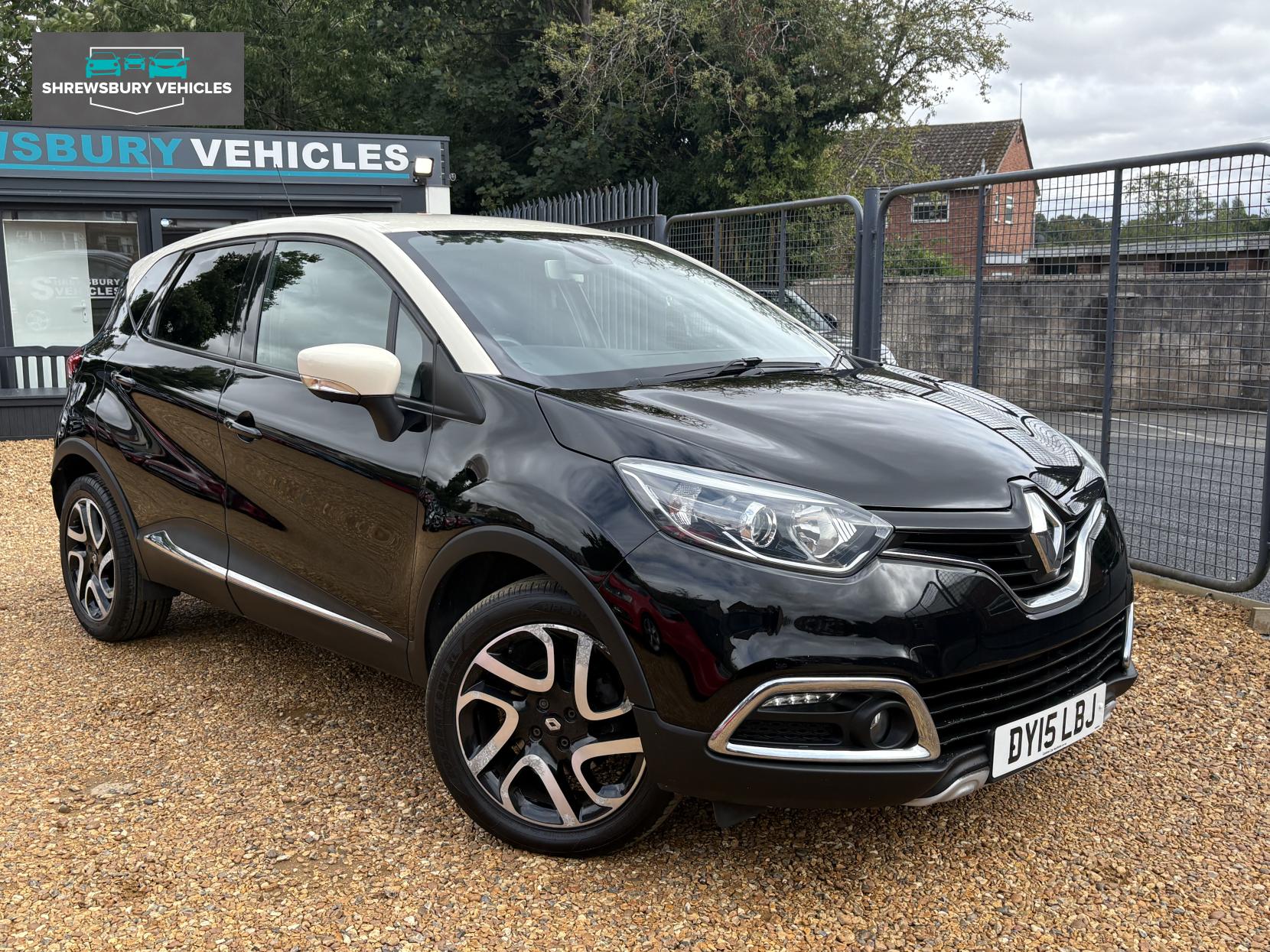 Renault Captur 1.5 dCi ENERGY Dynamique S MediaNav SUV 5dr Diesel Manual Euro 5 (s/s) (90 ps)