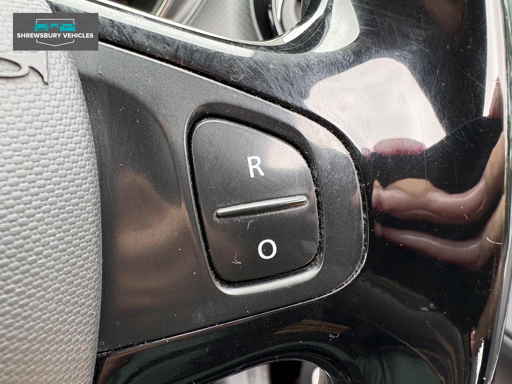 Renault Captur 1.5 dCi ENERGY Dynamique S MediaNav SUV 5dr Diesel Manual Euro 5 (s/s) (90 ps)