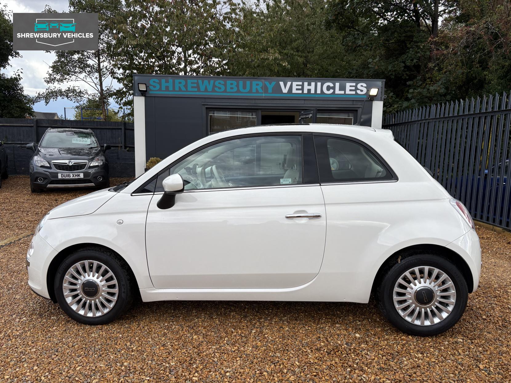 Fiat 500 0.9 TwinAir Lounge Hatchback 3dr Petrol Dualogic Euro 5 (s/s) (85 bhp)