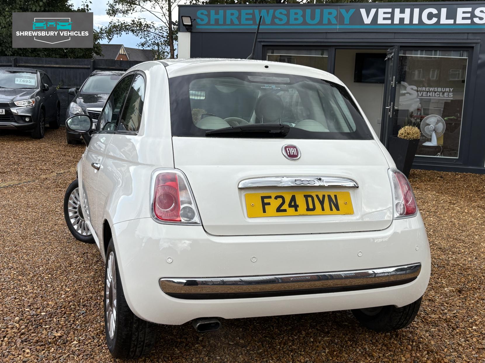Fiat 500 0.9 TwinAir Lounge Hatchback 3dr Petrol Dualogic Euro 5 (s/s) (85 bhp)