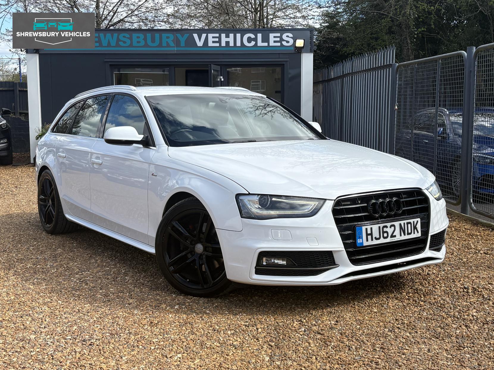 Audi A4 Avant 2.0 TDI S line Estate 5dr Diesel Multitronic Euro 5 (s/s) (177 ps)