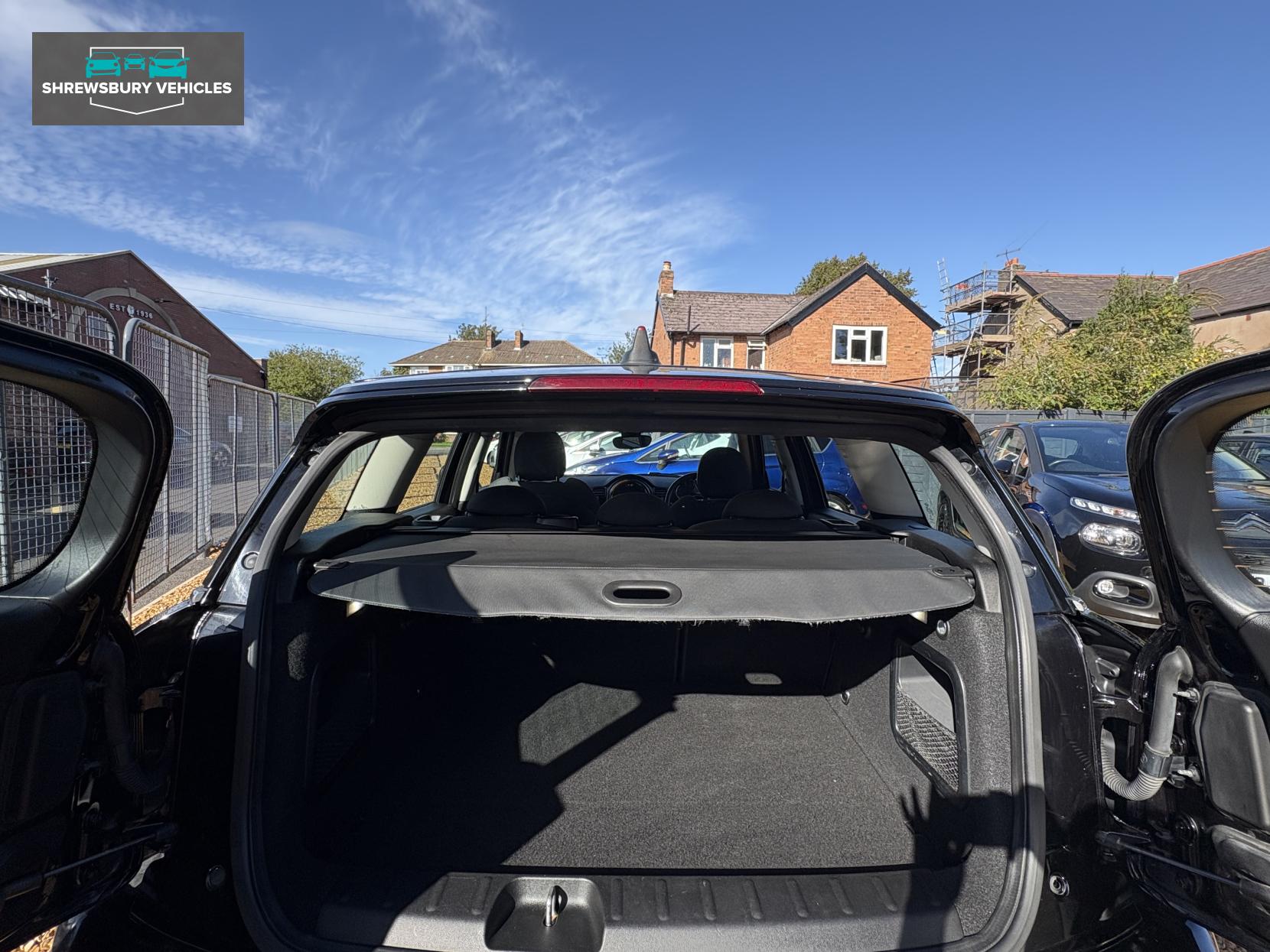MINI Clubman 2.0 Cooper D Estate 6dr Diesel Manual Euro 6 (s/s) (150 ps)