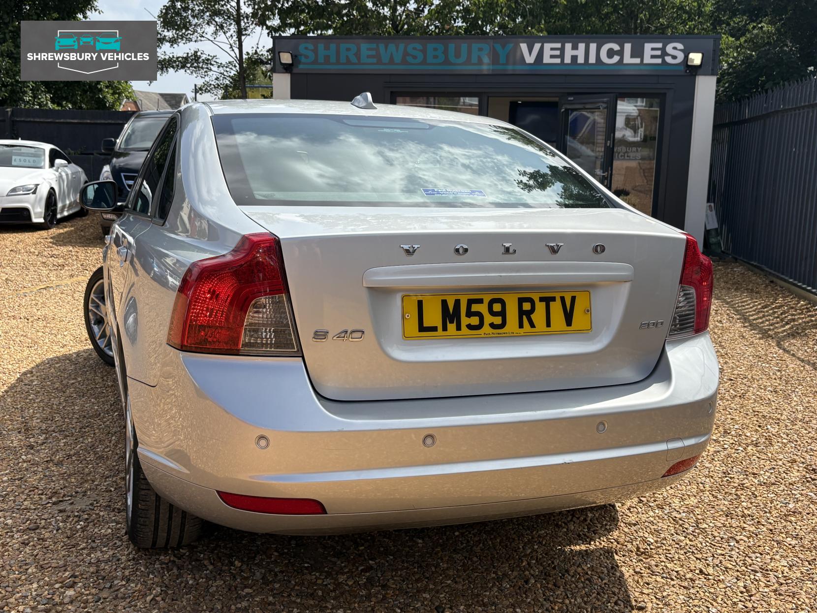 Volvo S40 2.0D GPF SE Saloon 4dr Diesel Powershift Euro 4 (136 ps)