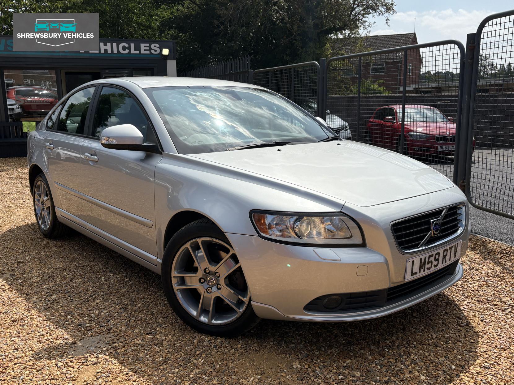 Volvo S40 2.0D GPF SE Saloon 4dr Diesel Powershift Euro 4 (136 ps)