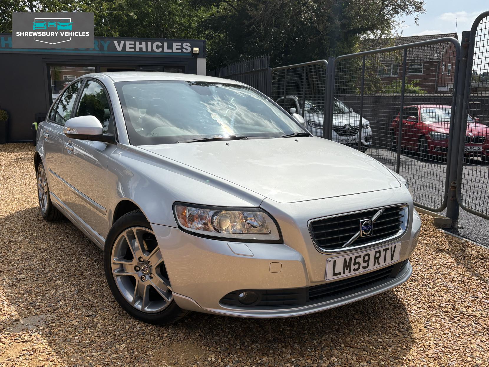 Volvo S40 2.0D GPF SE Saloon 4dr Diesel Powershift Euro 4 (136 ps)