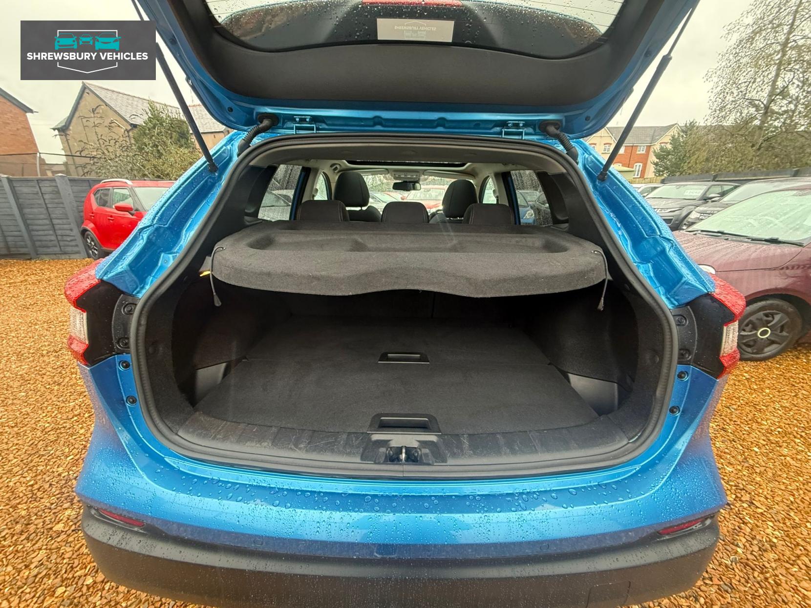 Nissan Qashqai 1.2 DIG-T N-Connecta SUV 5dr Petrol Manual Euro 6 (s/s) (115 ps)